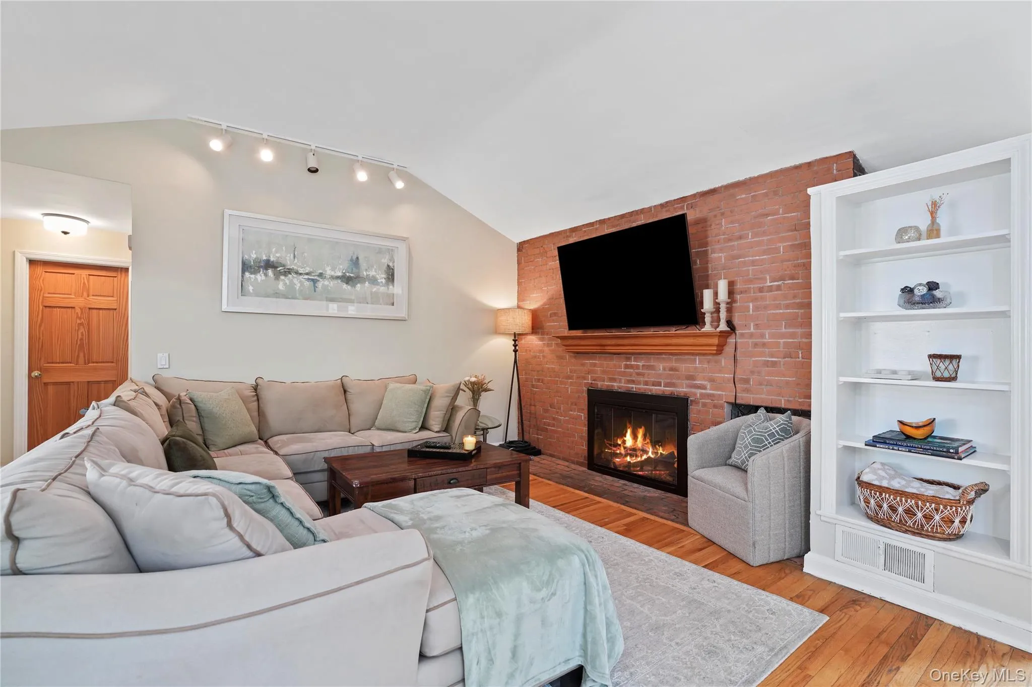 61 Ridgewood Drive, Mount Pleasant, NY, 3 Bedrooms Bedrooms, 7 Rooms Rooms,2 BathroomsBathrooms,Residential,For Rent,Ridgewood,0,1009246 61 Ridgewood Drive, Mount Pleasant, NY, 3 Bedrooms Bedrooms, 7 Rooms Rooms,2 BathroomsBathrooms,Residential,For Rent,Ridgewood,0,1009246