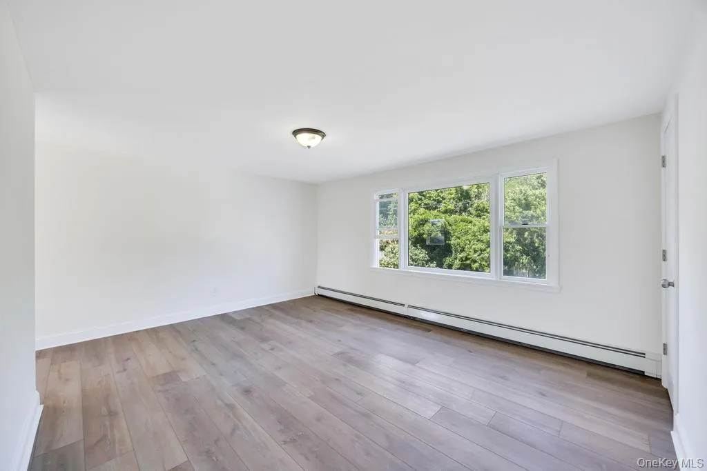 7 Sunrise Lane, Hempstead, NY, 5 Bedrooms Bedrooms, 9 Rooms Rooms,2 BathroomsBathrooms,Residential,For Rent,Sunrise,0,KEY1009250 7 Sunrise Lane, Hempstead, NY, 5 Bedrooms Bedrooms, 9 Rooms Rooms,2 BathroomsBathrooms,Residential,For Rent,Sunrise,0,KEY1009250
