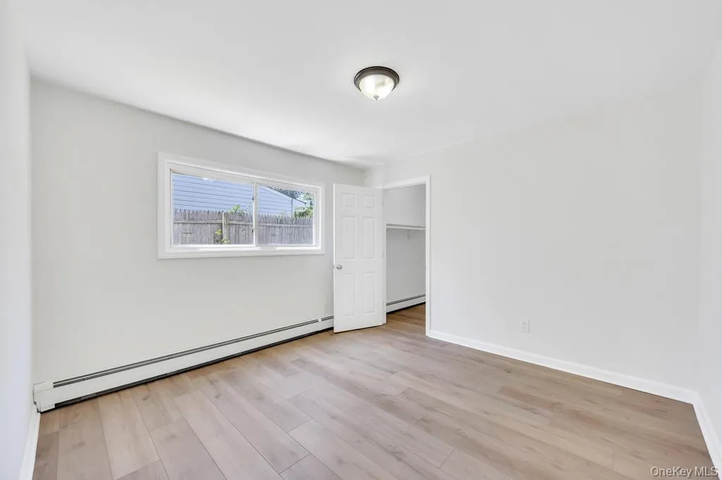 7 Sunrise Lane, Hempstead, NY, 5 Bedrooms Bedrooms, 9 Rooms Rooms,2 BathroomsBathrooms,Residential,For Rent,Sunrise,0,KEY1009250 7 Sunrise Lane, Hempstead, NY, 5 Bedrooms Bedrooms, 9 Rooms Rooms,2 BathroomsBathrooms,Residential,For Rent,Sunrise,0,KEY1009250