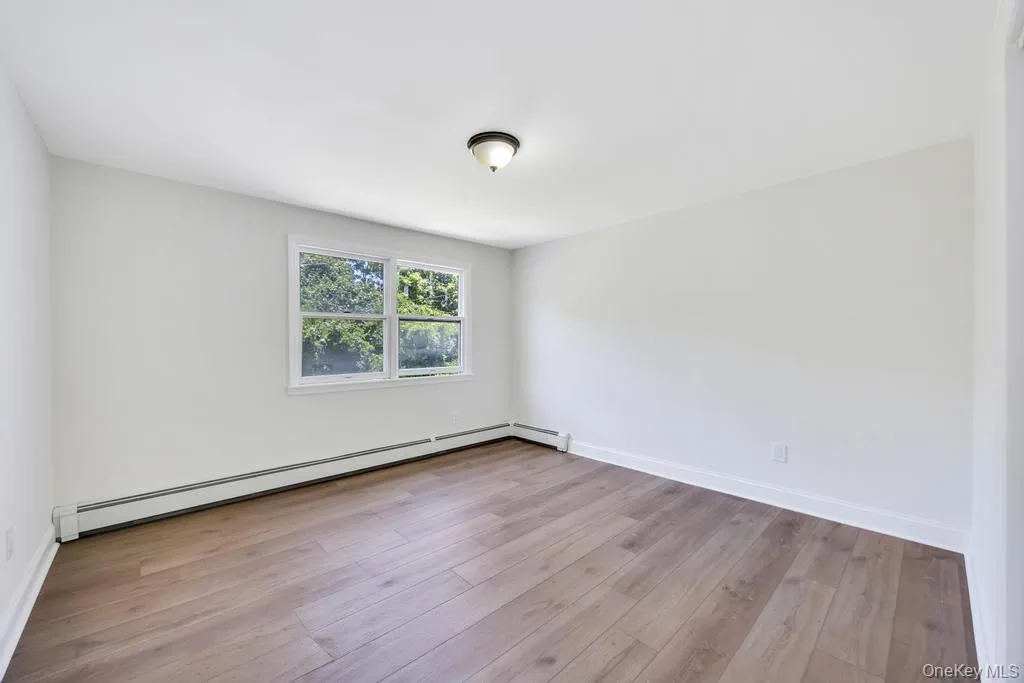 7 Sunrise Lane, Hempstead, NY, 5 Bedrooms Bedrooms, 9 Rooms Rooms,2 BathroomsBathrooms,Residential,For Rent,Sunrise,0,KEY1009250 7 Sunrise Lane, Hempstead, NY, 5 Bedrooms Bedrooms, 9 Rooms Rooms,2 BathroomsBathrooms,Residential,For Rent,Sunrise,0,KEY1009250