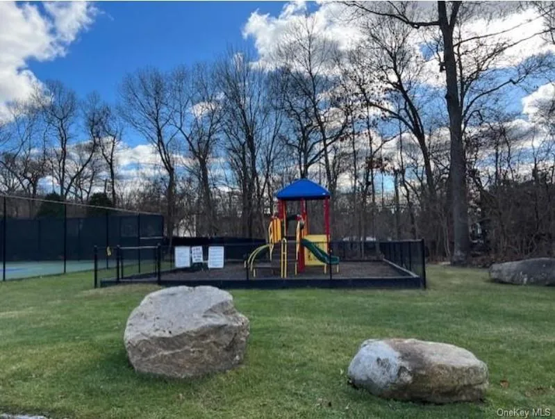 235 Kettles Lane, Brookhaven, NY, 3 Bedrooms Bedrooms, 10 Rooms Rooms,2 BathroomsBathrooms,Residential,For Rent,Kettles,0,1009251 235 Kettles Lane, Brookhaven, NY, 3 Bedrooms Bedrooms, 10 Rooms Rooms,2 BathroomsBathrooms,Residential,For Rent,Kettles,0,1009251