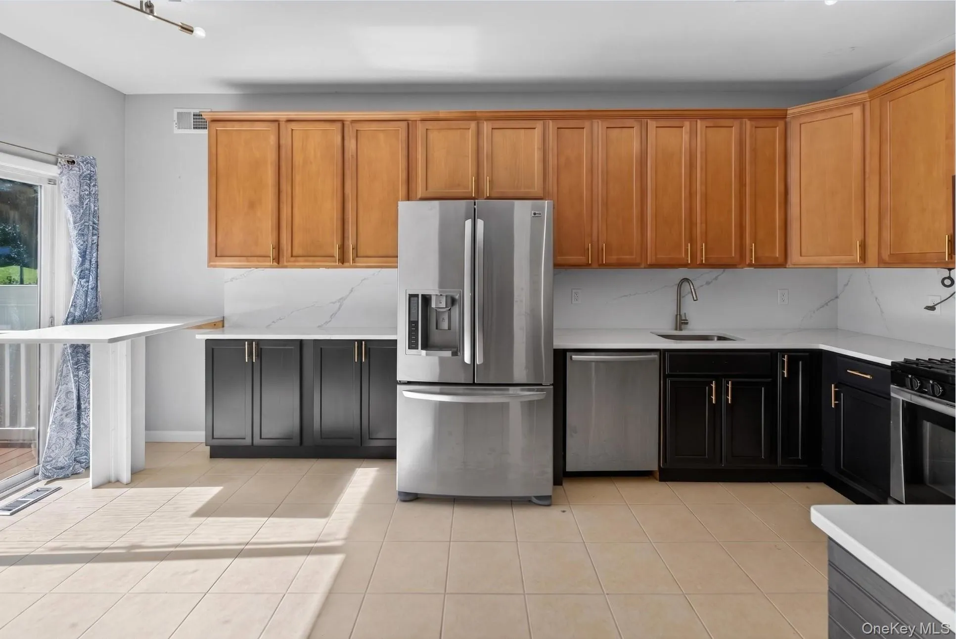 235 Kettles Lane, Brookhaven, NY, 3 Bedrooms Bedrooms, 10 Rooms Rooms,2 BathroomsBathrooms,Residential,For Rent,Kettles,0,1009251 235 Kettles Lane, Brookhaven, NY, 3 Bedrooms Bedrooms, 10 Rooms Rooms,2 BathroomsBathrooms,Residential,For Rent,Kettles,0,1009251