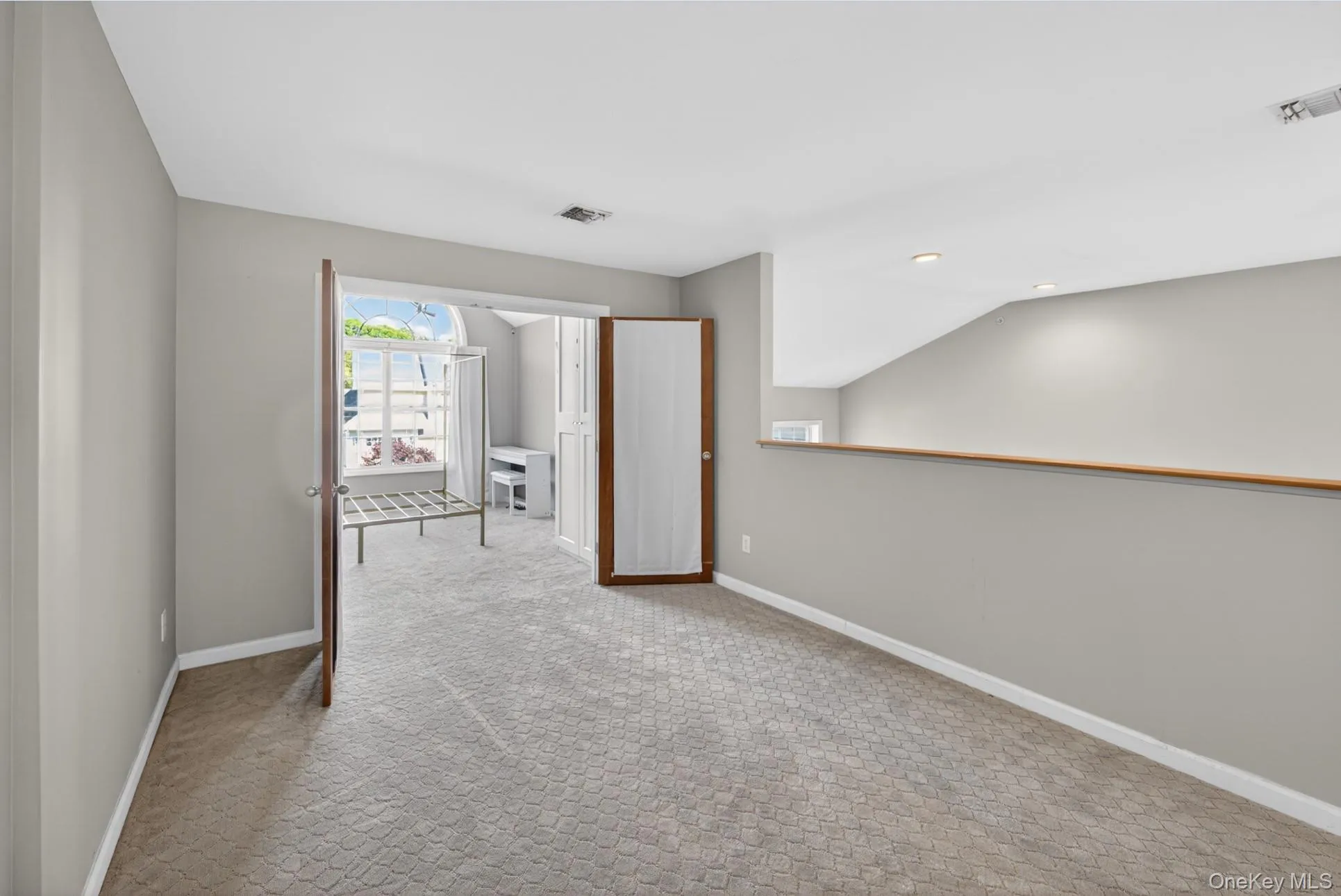 235 Kettles Lane, Brookhaven, NY, 3 Bedrooms Bedrooms, 10 Rooms Rooms,2 BathroomsBathrooms,Residential,For Rent,Kettles,0,1009251 235 Kettles Lane, Brookhaven, NY, 3 Bedrooms Bedrooms, 10 Rooms Rooms,2 BathroomsBathrooms,Residential,For Rent,Kettles,0,1009251