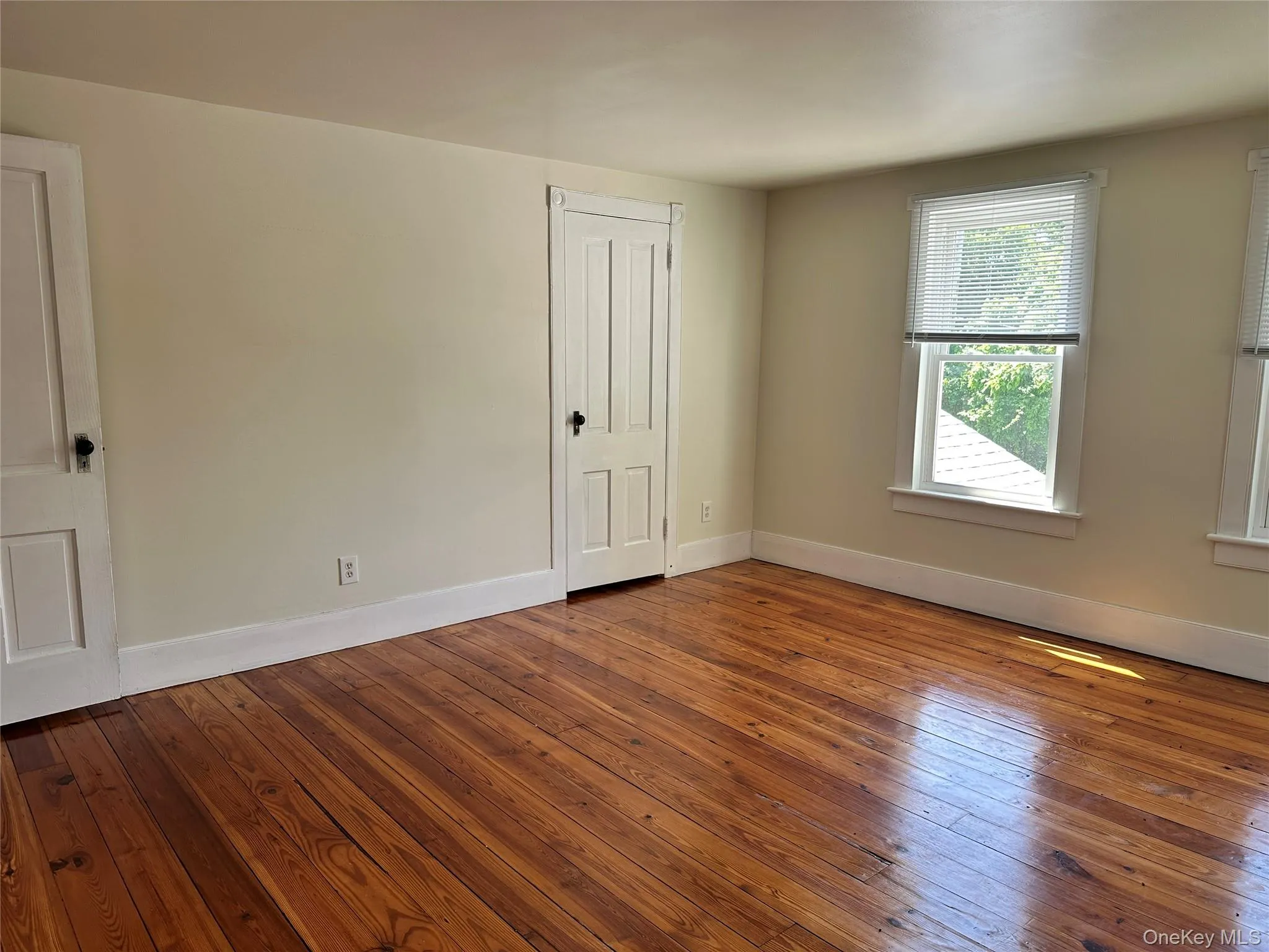 1st Bedroom 1st Bedroom