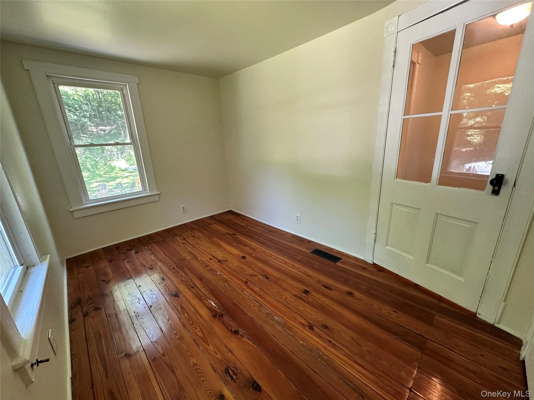 3rd Bedroom 3rd Bedroom