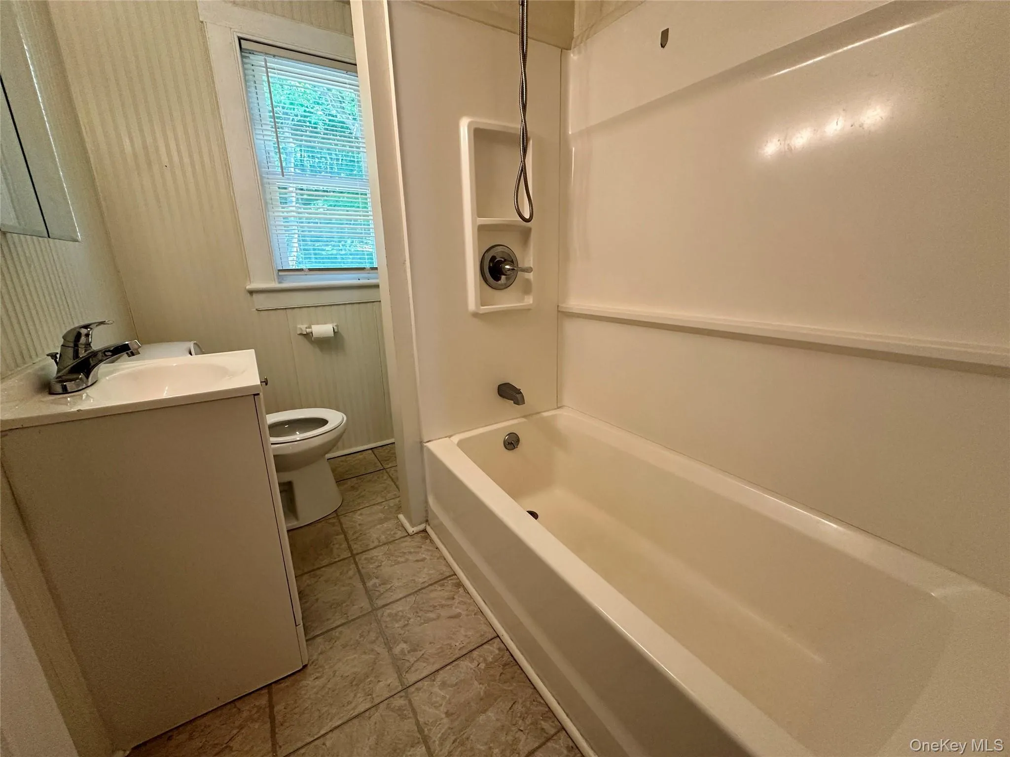 82 State Street, Mount Hope, NY, 3 Bedrooms Bedrooms, 6 Rooms Rooms,1 BathroomBathrooms,Residential Lease,For Rent,State,0,1009255 82 State Street, Mount Hope, NY, 3 Bedrooms Bedrooms, 6 Rooms Rooms,1 BathroomBathrooms,Residential Lease,For Rent,State,0,1009255