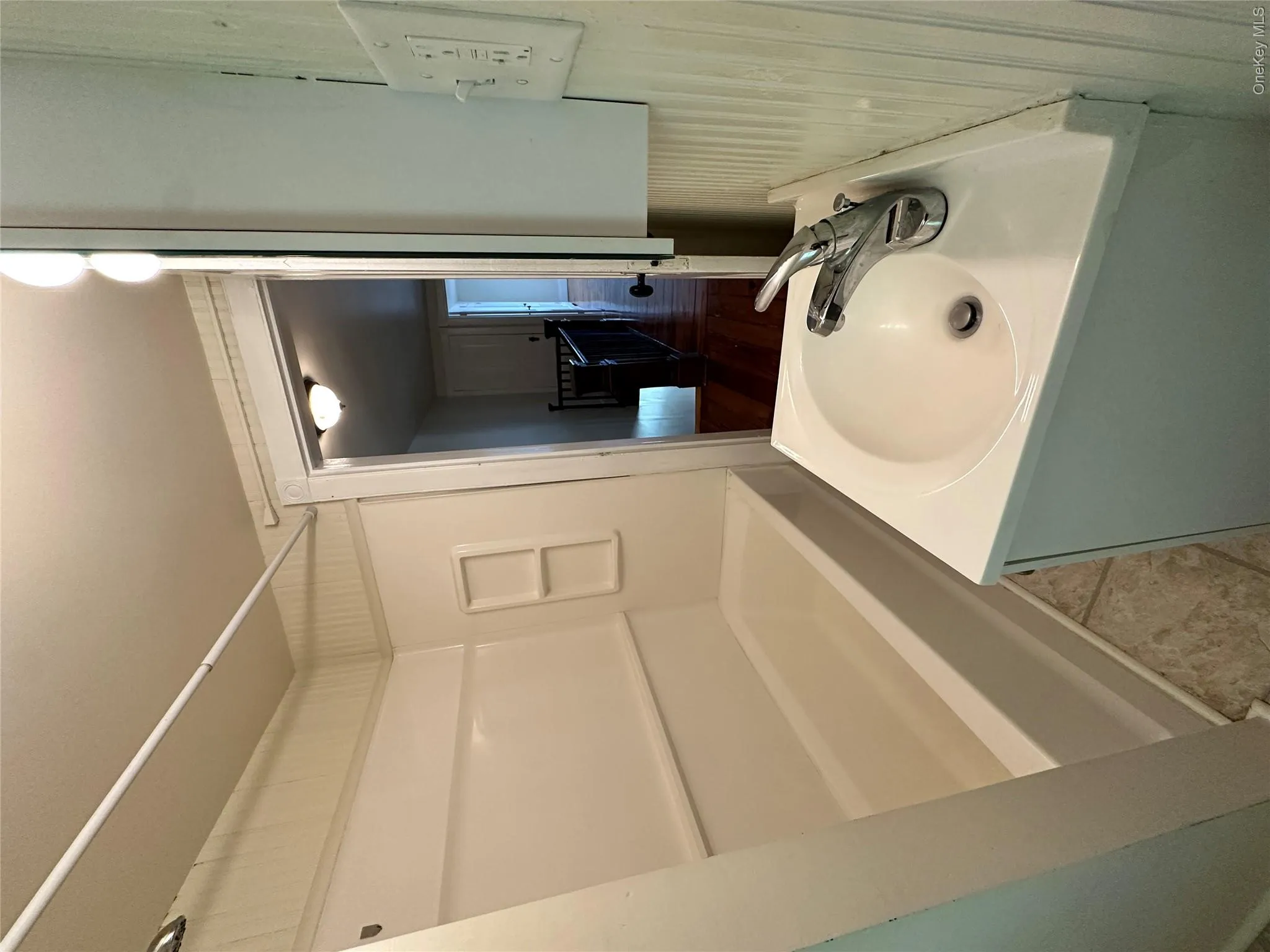 82 State Street, Mount Hope, NY, 3 Bedrooms Bedrooms, 6 Rooms Rooms,1 BathroomBathrooms,Residential Lease,For Rent,State,0,1009255 82 State Street, Mount Hope, NY, 3 Bedrooms Bedrooms, 6 Rooms Rooms,1 BathroomBathrooms,Residential Lease,For Rent,State,0,1009255
