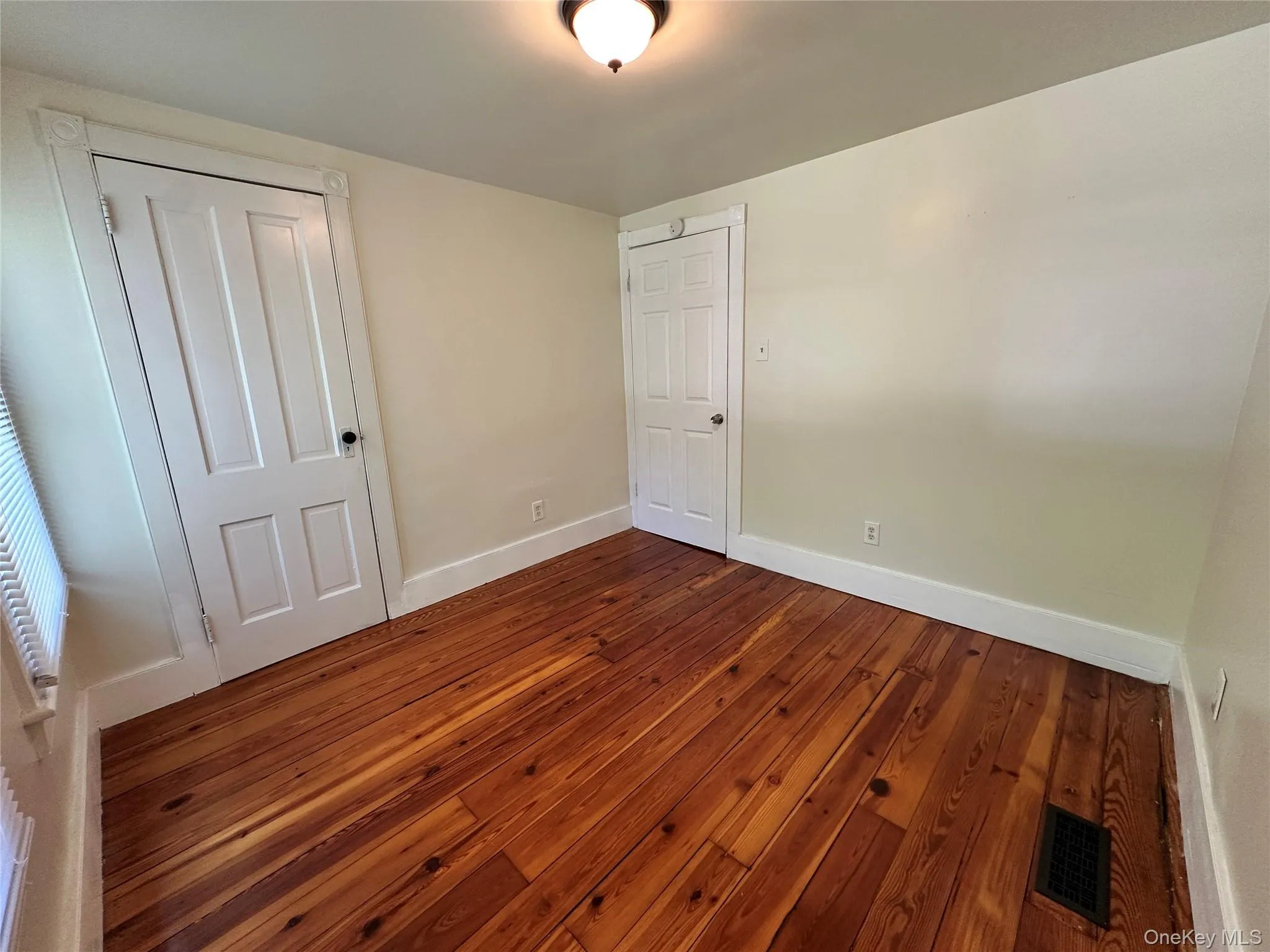 2nd Bedroom 2nd Bedroom