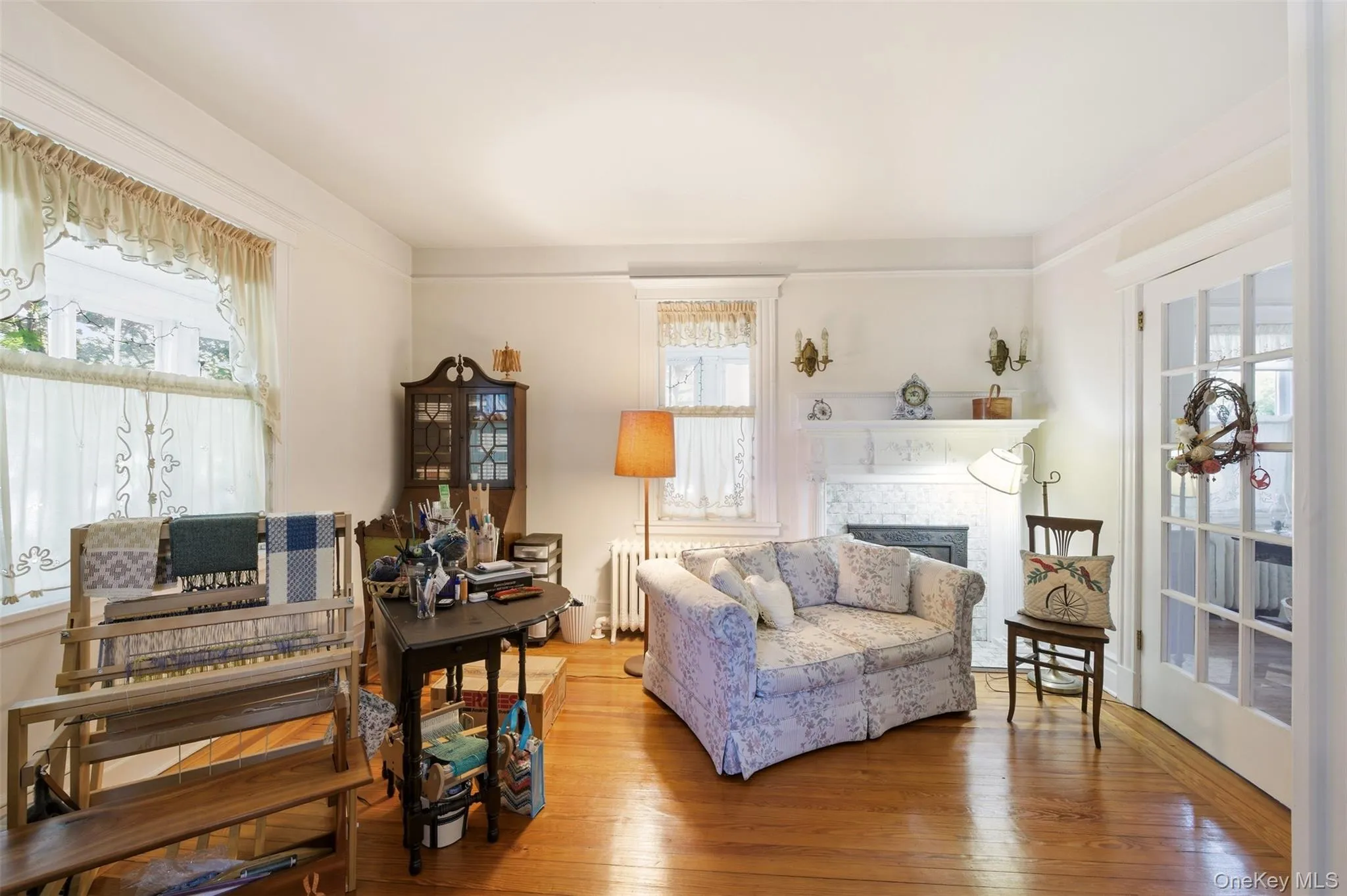 149 Maple Avenue, North Hempstead, NY, 3 Bedrooms Bedrooms, 7 Rooms Rooms,1 BathroomBathrooms,Residential,For Rent,Maple,0,1009256 149 Maple Avenue, North Hempstead, NY, 3 Bedrooms Bedrooms, 7 Rooms Rooms,1 BathroomBathrooms,Residential,For Rent,Maple,0,1009256