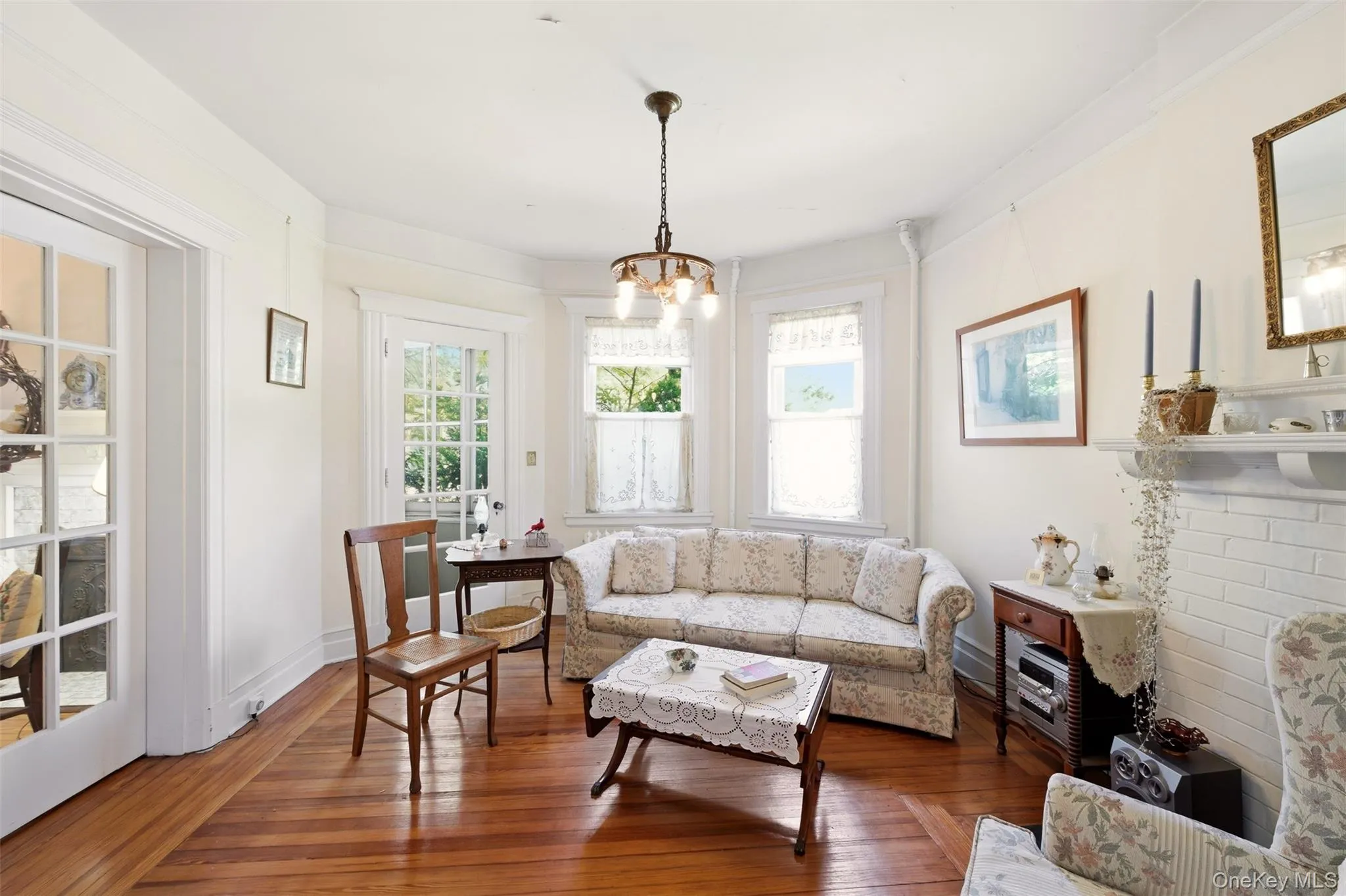 149 Maple Avenue, North Hempstead, NY, 3 Bedrooms Bedrooms, 7 Rooms Rooms,1 BathroomBathrooms,Residential,For Rent,Maple,0,1009256 149 Maple Avenue, North Hempstead, NY, 3 Bedrooms Bedrooms, 7 Rooms Rooms,1 BathroomBathrooms,Residential,For Rent,Maple,0,1009256