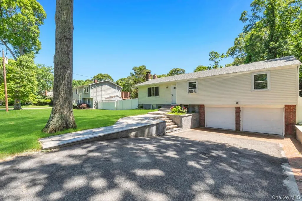 6 Harriet Street, Brookhaven, NY, 5 Bedrooms Bedrooms, 8 Rooms Rooms,2 BathroomsBathrooms,Residential,For Rent,Harriet,0,1009257 6 Harriet Street, Brookhaven, NY, 5 Bedrooms Bedrooms, 8 Rooms Rooms,2 BathroomsBathrooms,Residential,For Rent,Harriet,0,1009257