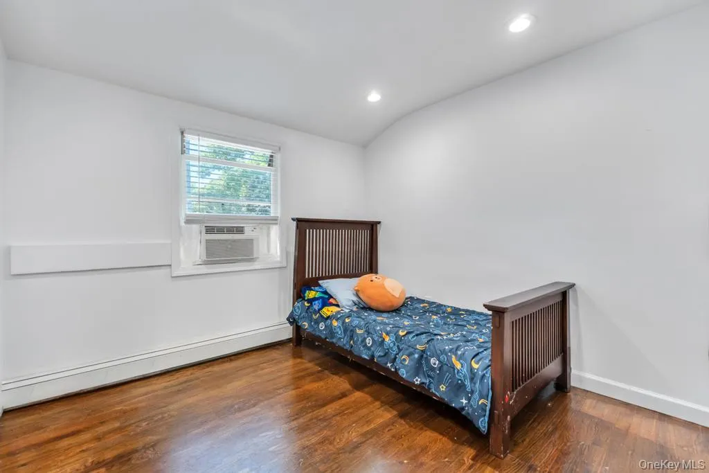 6 Harriet Street, Brookhaven, NY, 5 Bedrooms Bedrooms, 8 Rooms Rooms,2 BathroomsBathrooms,Residential,For Rent,Harriet,0,1009257 6 Harriet Street, Brookhaven, NY, 5 Bedrooms Bedrooms, 8 Rooms Rooms,2 BathroomsBathrooms,Residential,For Rent,Harriet,0,1009257