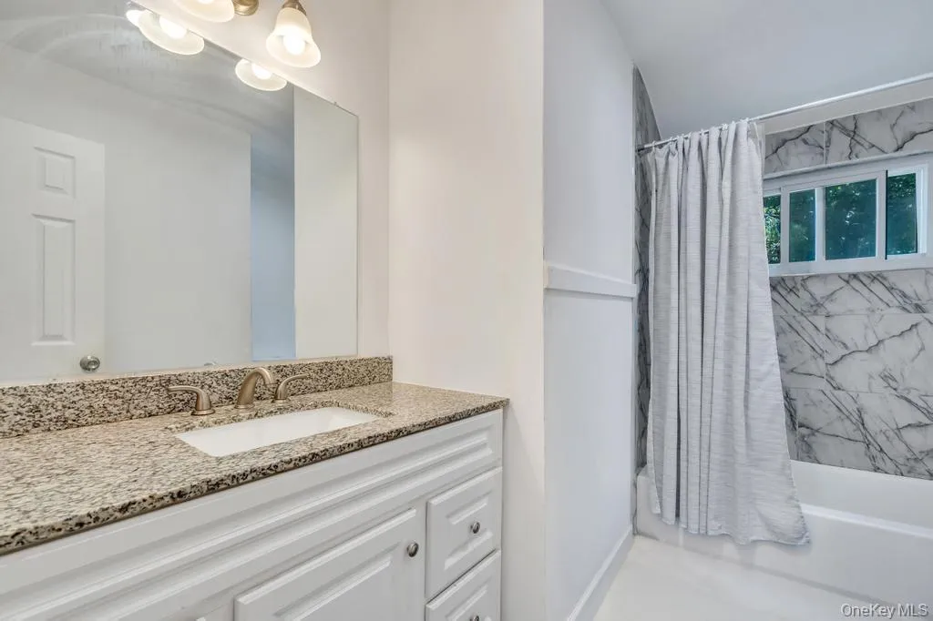 6 Harriet Street, Brookhaven, NY, 5 Bedrooms Bedrooms, 8 Rooms Rooms,2 BathroomsBathrooms,Residential,For Rent,Harriet,0,1009257 6 Harriet Street, Brookhaven, NY, 5 Bedrooms Bedrooms, 8 Rooms Rooms,2 BathroomsBathrooms,Residential,For Rent,Harriet,0,1009257