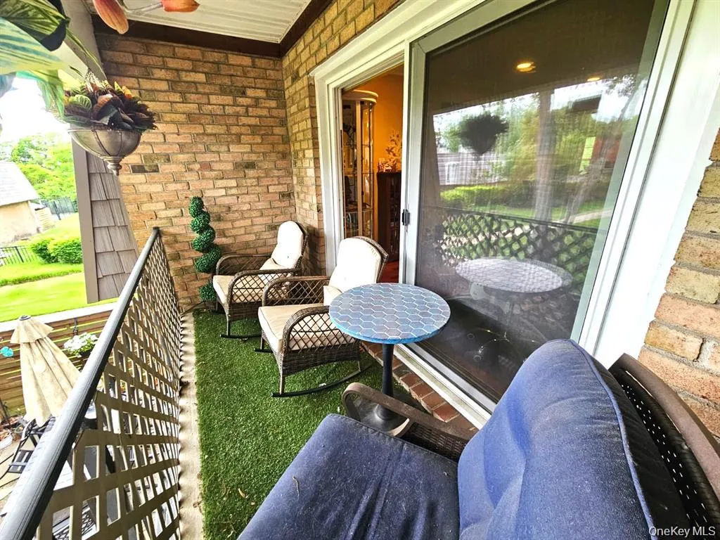 655 Middle Country Road, Brookhaven, NY, 1 Bedroom Bedrooms, 3 Rooms Rooms,1 BathroomBathrooms,Residential,For Rent,Middle Country,0,1009260 655 Middle Country Road, Brookhaven, NY, 1 Bedroom Bedrooms, 3 Rooms Rooms,1 BathroomBathrooms,Residential,For Rent,Middle Country,0,1009260