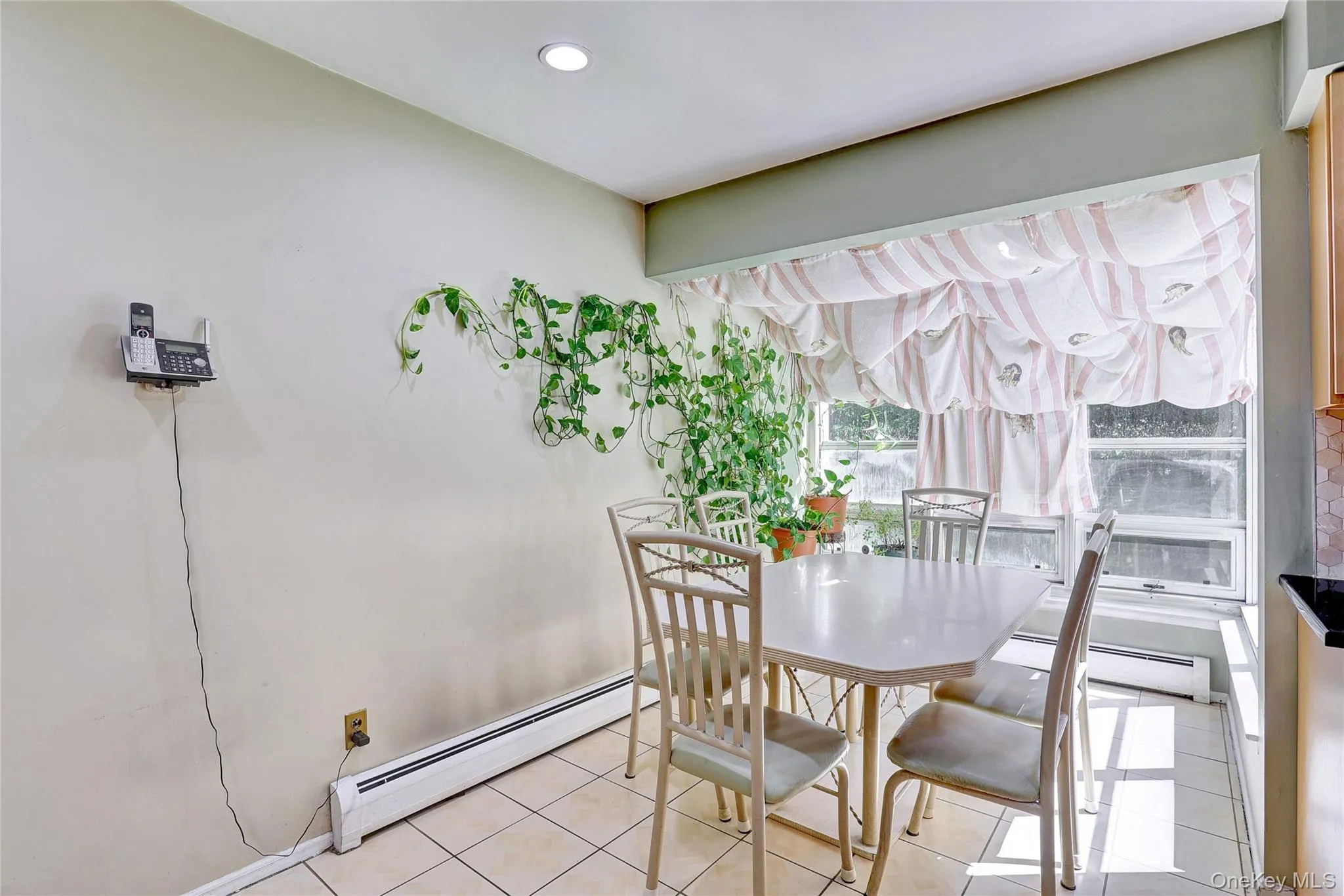 561 New Hempstead Road, Ramapo, NY, 4 Bedrooms Bedrooms, 10 Rooms Rooms,2 BathroomsBathrooms,Residential,For Rent,New Hempstead,0,1009272 561 New Hempstead Road, Ramapo, NY, 4 Bedrooms Bedrooms, 10 Rooms Rooms,2 BathroomsBathrooms,Residential,For Rent,New Hempstead,0,1009272