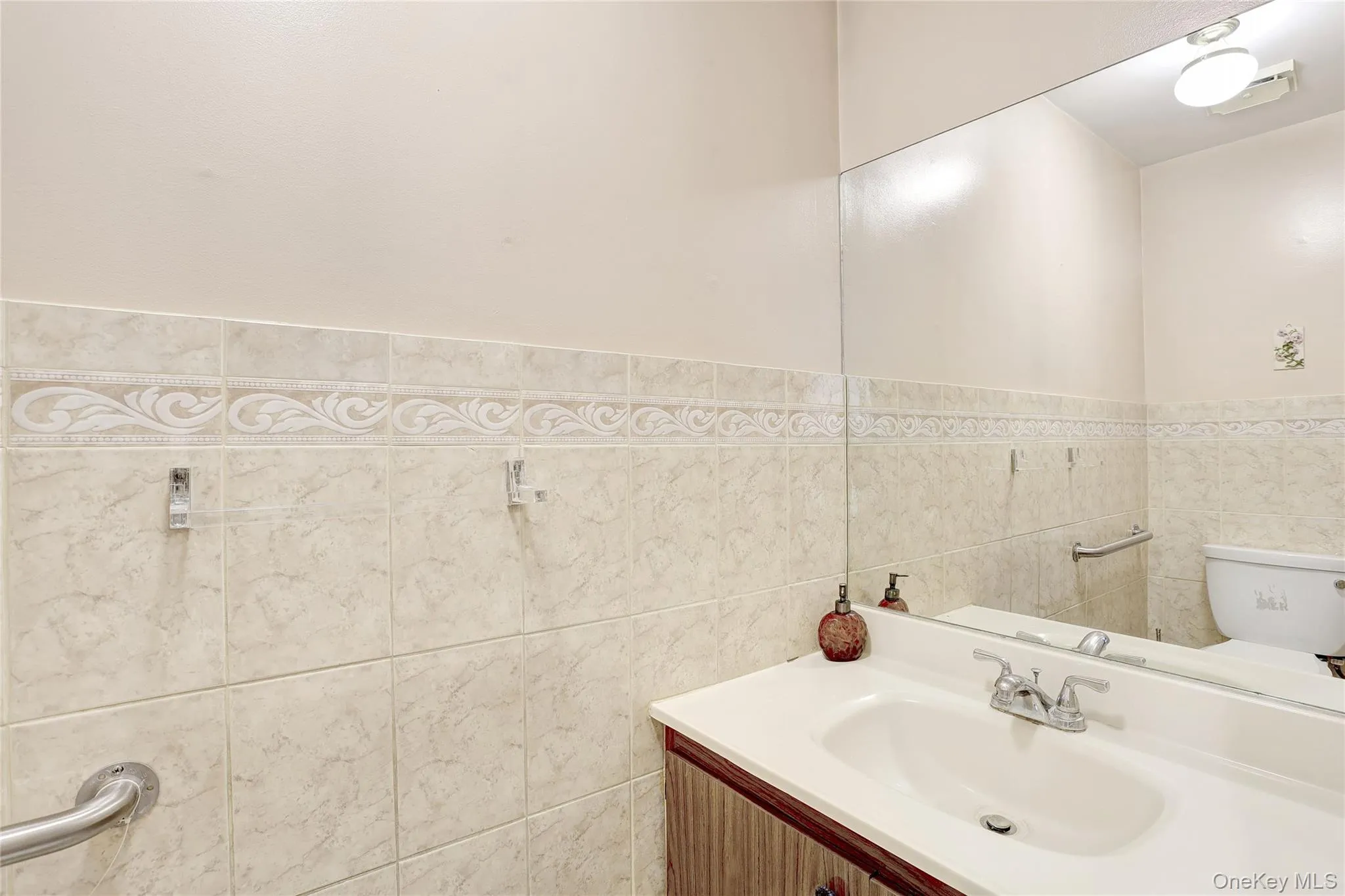 561 New Hempstead Road, Ramapo, NY, 4 Bedrooms Bedrooms, 10 Rooms Rooms,2 BathroomsBathrooms,Residential,For Rent,New Hempstead,0,1009272 561 New Hempstead Road, Ramapo, NY, 4 Bedrooms Bedrooms, 10 Rooms Rooms,2 BathroomsBathrooms,Residential,For Rent,New Hempstead,0,1009272