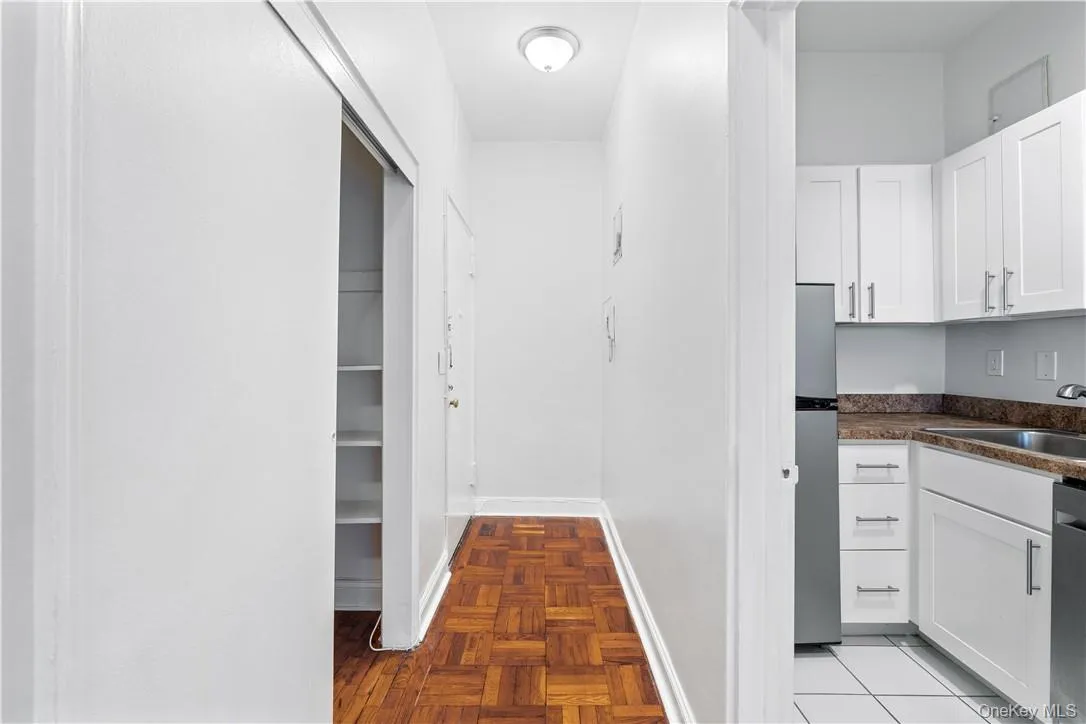 411 Bronx River Road, Yonkers, NY, 3 Rooms Rooms,1 BathroomBathrooms,Residential Lease,For Rent,Bronx River,0,1009278 411 Bronx River Road, Yonkers, NY, 3 Rooms Rooms,1 BathroomBathrooms,Residential Lease,For Rent,Bronx River,0,1009278