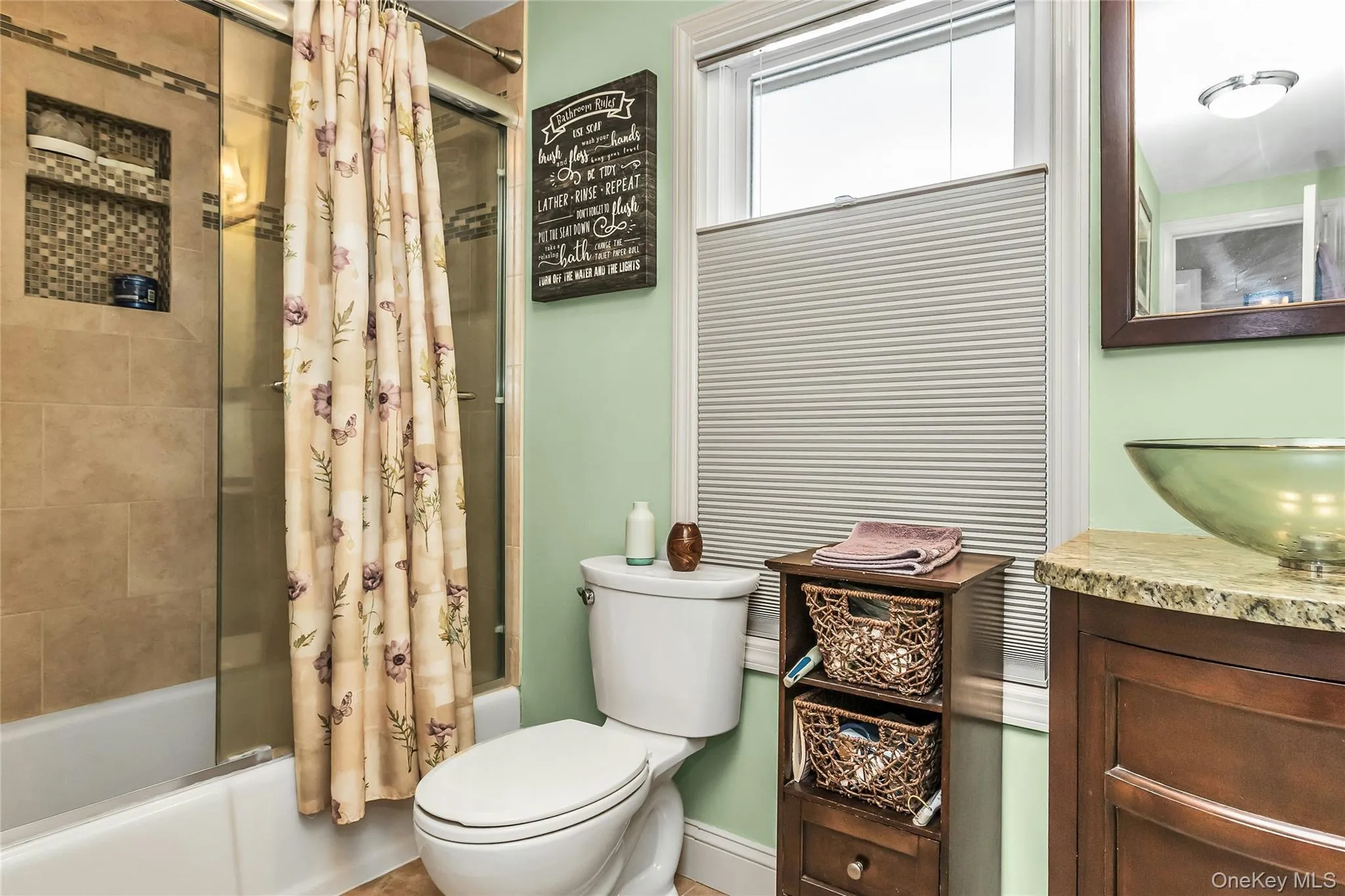 638 6th Avenue, Hempstead, NY, 3 Bedrooms Bedrooms, 6 Rooms Rooms,2 BathroomsBathrooms,Residential,For Rent,6th,0,1009279 638 6th Avenue, Hempstead, NY, 3 Bedrooms Bedrooms, 6 Rooms Rooms,2 BathroomsBathrooms,Residential,For Rent,6th,0,1009279