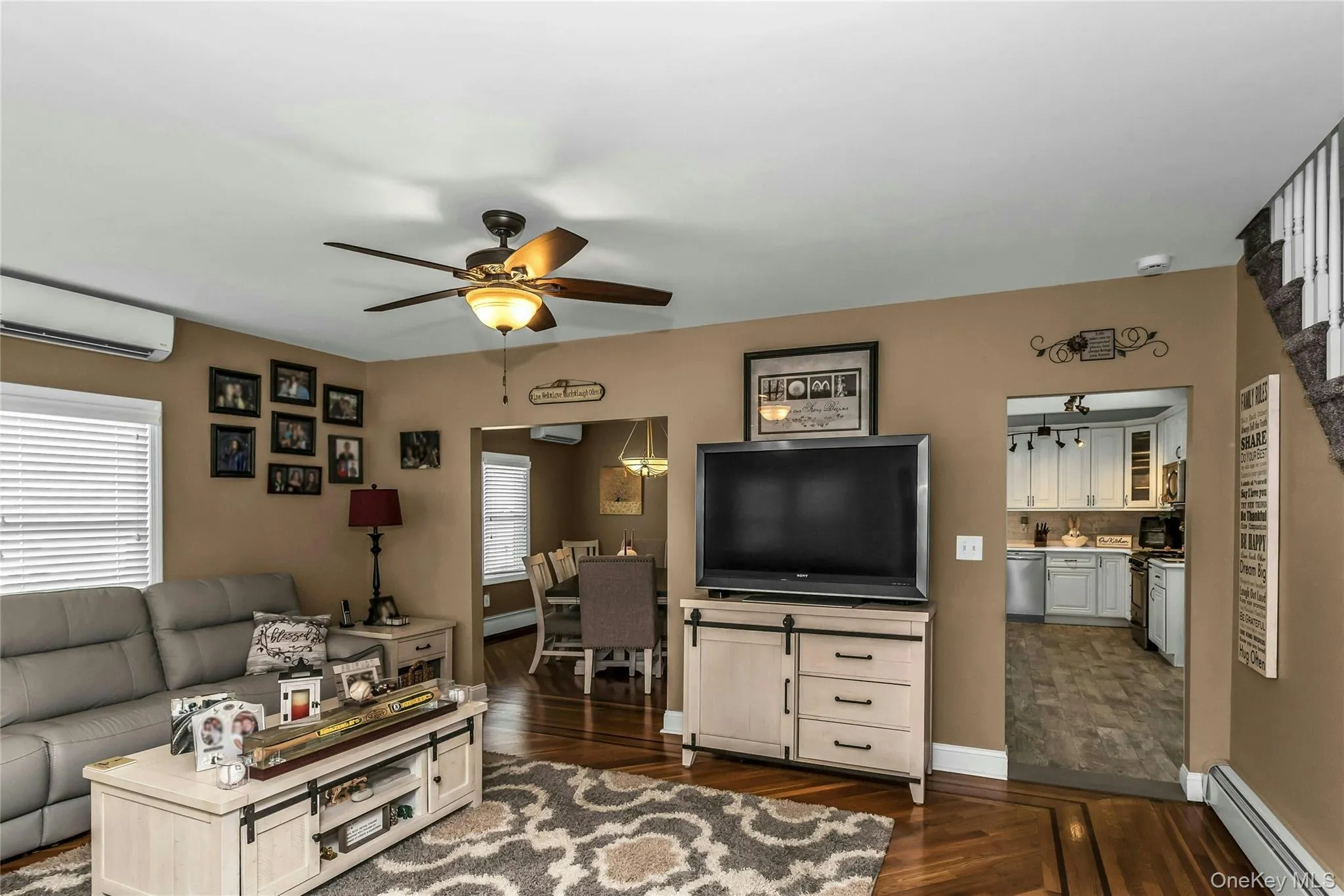 638 6th Avenue, Hempstead, NY, 3 Bedrooms Bedrooms, 6 Rooms Rooms,2 BathroomsBathrooms,Residential,For Rent,6th,0,1009279 638 6th Avenue, Hempstead, NY, 3 Bedrooms Bedrooms, 6 Rooms Rooms,2 BathroomsBathrooms,Residential,For Rent,6th,0,1009279