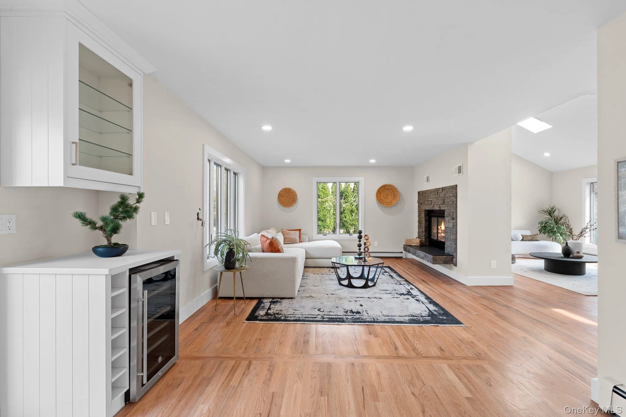 3 Indian Valley Road, Brookhaven, NY, 5 Bedrooms Bedrooms, 15 Rooms Rooms,3 BathroomsBathrooms,Residential,For Rent,Indian Valley,0,KEY1009297 3 Indian Valley Road, Brookhaven, NY, 5 Bedrooms Bedrooms, 15 Rooms Rooms,3 BathroomsBathrooms,Residential,For Rent,Indian Valley,0,KEY1009297