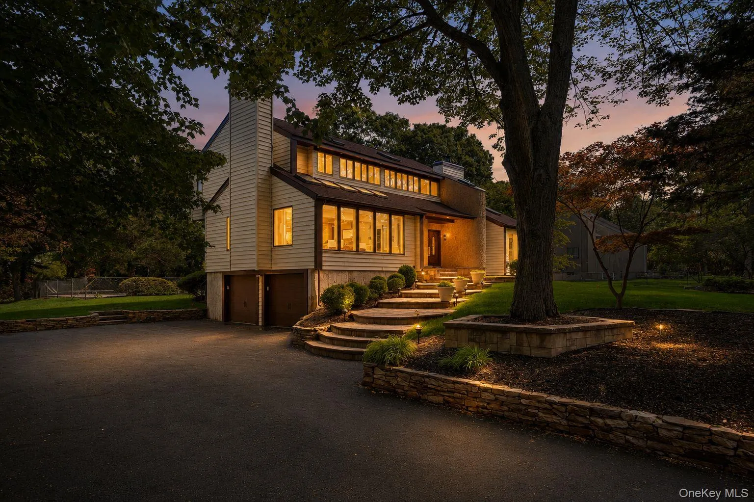 3 Indian Valley Road, Brookhaven, NY, 5 Bedrooms Bedrooms, 15 Rooms Rooms,3 BathroomsBathrooms,Residential,For Rent,Indian Valley,0,KEY1009297 3 Indian Valley Road, Brookhaven, NY, 5 Bedrooms Bedrooms, 15 Rooms Rooms,3 BathroomsBathrooms,Residential,For Rent,Indian Valley,0,KEY1009297