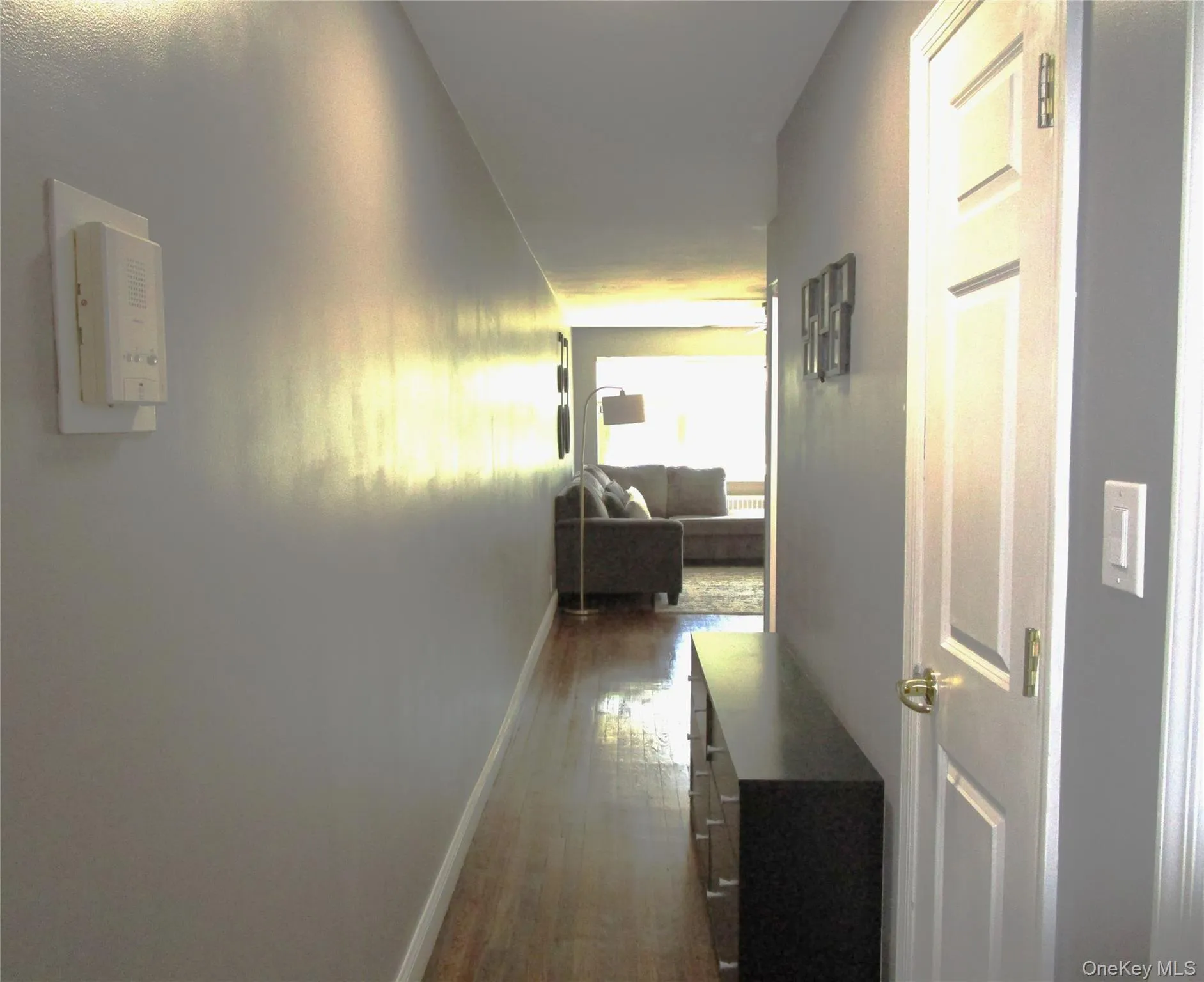 Apt. Entrance Foyer Apt. Entrance Foyer