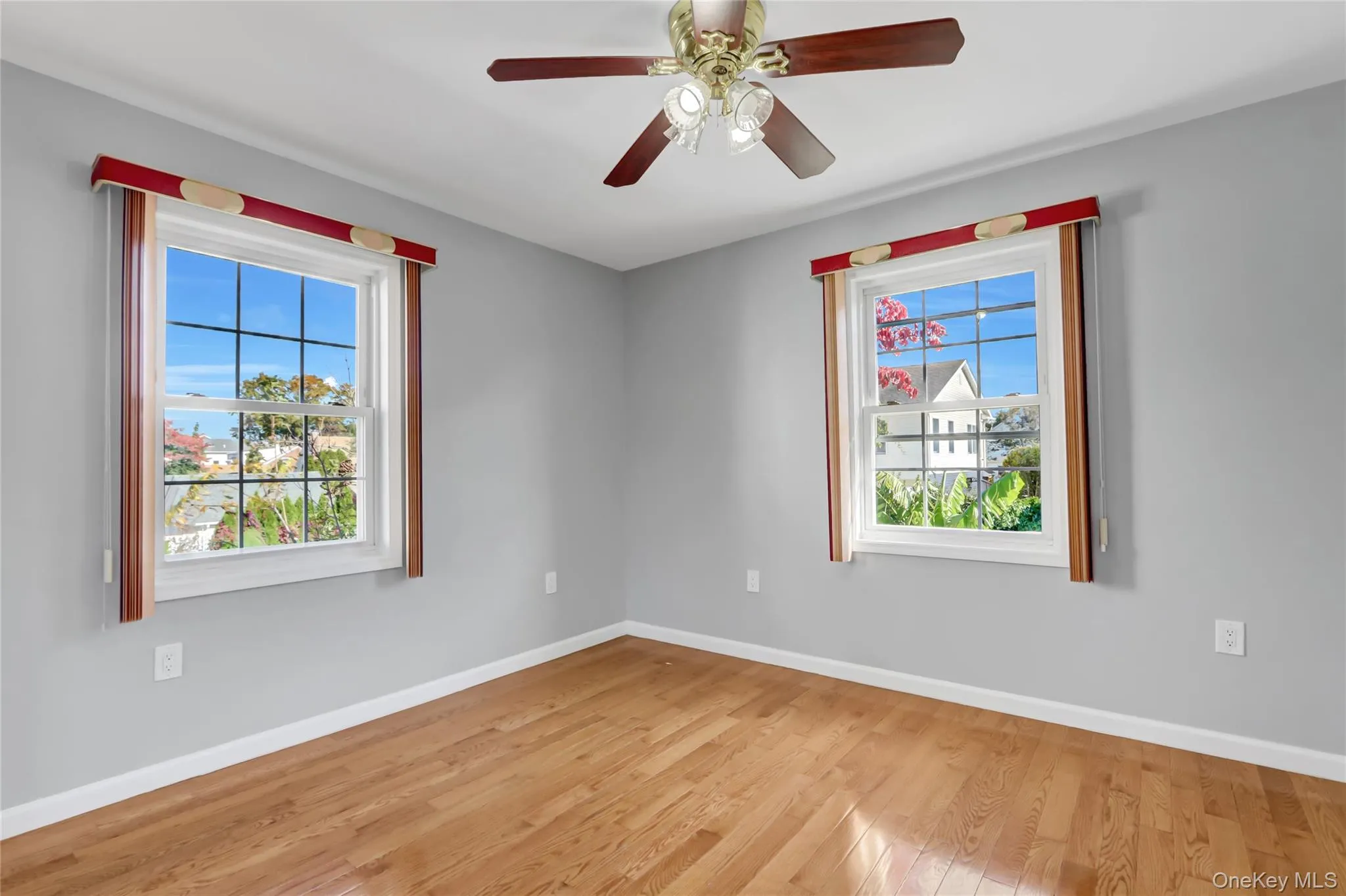 32 3rd Avenue, North Hempstead, NY, 4 Bedrooms Bedrooms, 12 Rooms Rooms,3 BathroomsBathrooms,Residential,For Rent,3rd,0,1009306 32 3rd Avenue, North Hempstead, NY, 4 Bedrooms Bedrooms, 12 Rooms Rooms,3 BathroomsBathrooms,Residential,For Rent,3rd,0,1009306