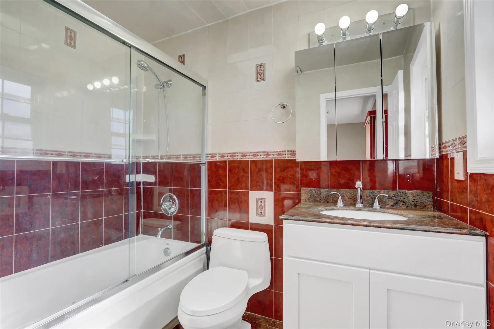 32 3rd Avenue, North Hempstead, NY, 4 Bedrooms Bedrooms, 12 Rooms Rooms,3 BathroomsBathrooms,Residential,For Rent,3rd,0,1009306 32 3rd Avenue, North Hempstead, NY, 4 Bedrooms Bedrooms, 12 Rooms Rooms,3 BathroomsBathrooms,Residential,For Rent,3rd,0,1009306