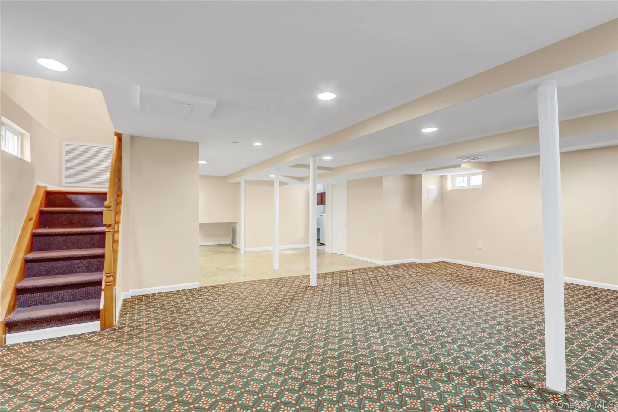 32 3rd Avenue, North Hempstead, NY, 4 Bedrooms Bedrooms, 12 Rooms Rooms,3 BathroomsBathrooms,Residential,For Rent,3rd,0,1009306 32 3rd Avenue, North Hempstead, NY, 4 Bedrooms Bedrooms, 12 Rooms Rooms,3 BathroomsBathrooms,Residential,For Rent,3rd,0,1009306