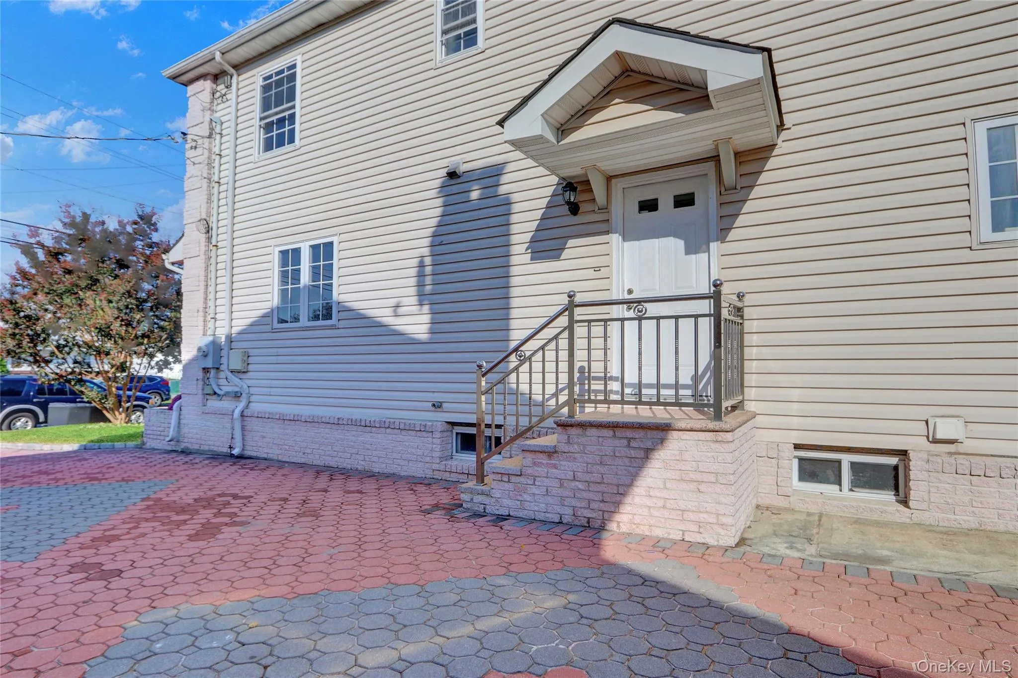 32 3rd Avenue, North Hempstead, NY, 4 Bedrooms Bedrooms, 12 Rooms Rooms,3 BathroomsBathrooms,Residential,For Rent,3rd,0,1009306 32 3rd Avenue, North Hempstead, NY, 4 Bedrooms Bedrooms, 12 Rooms Rooms,3 BathroomsBathrooms,Residential,For Rent,3rd,0,1009306