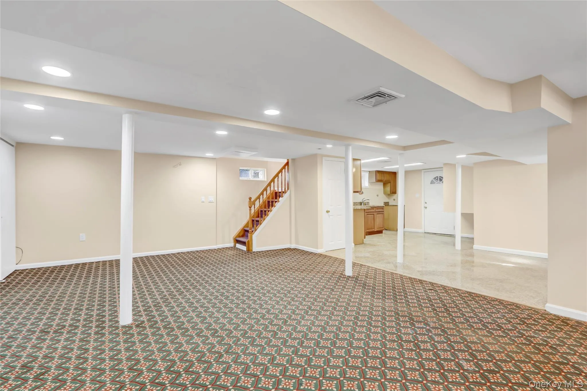 32 3rd Avenue, North Hempstead, NY, 4 Bedrooms Bedrooms, 12 Rooms Rooms,3 BathroomsBathrooms,Residential,For Rent,3rd,0,1009306 32 3rd Avenue, North Hempstead, NY, 4 Bedrooms Bedrooms, 12 Rooms Rooms,3 BathroomsBathrooms,Residential,For Rent,3rd,0,1009306