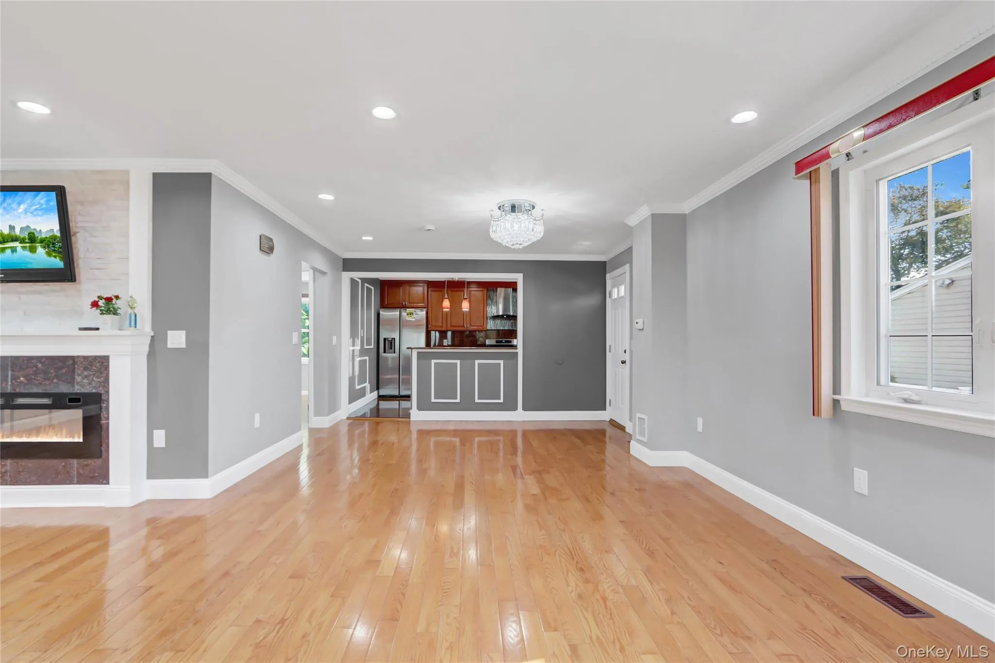 32 3rd Avenue, North Hempstead, NY, 4 Bedrooms Bedrooms, 12 Rooms Rooms,3 BathroomsBathrooms,Residential,For Rent,3rd,0,1009306 32 3rd Avenue, North Hempstead, NY, 4 Bedrooms Bedrooms, 12 Rooms Rooms,3 BathroomsBathrooms,Residential,For Rent,3rd,0,1009306