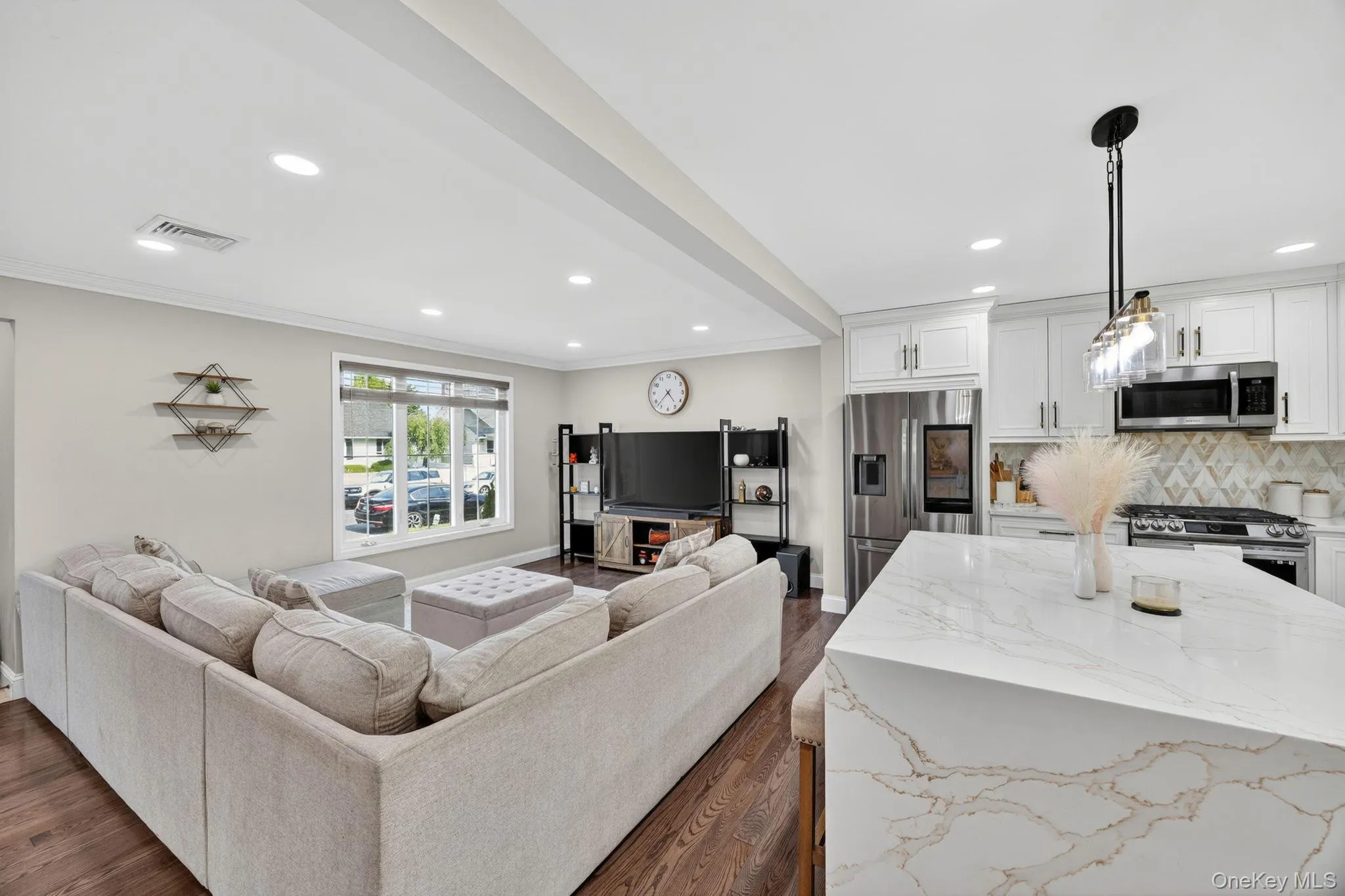 99 Kuhl Avenue, Oyster Bay, NY, 4 Bedrooms Bedrooms, 8 Rooms Rooms,4 BathroomsBathrooms,Residential,For Rent,Kuhl,0,1009307 99 Kuhl Avenue, Oyster Bay, NY, 4 Bedrooms Bedrooms, 8 Rooms Rooms,4 BathroomsBathrooms,Residential,For Rent,Kuhl,0,1009307
