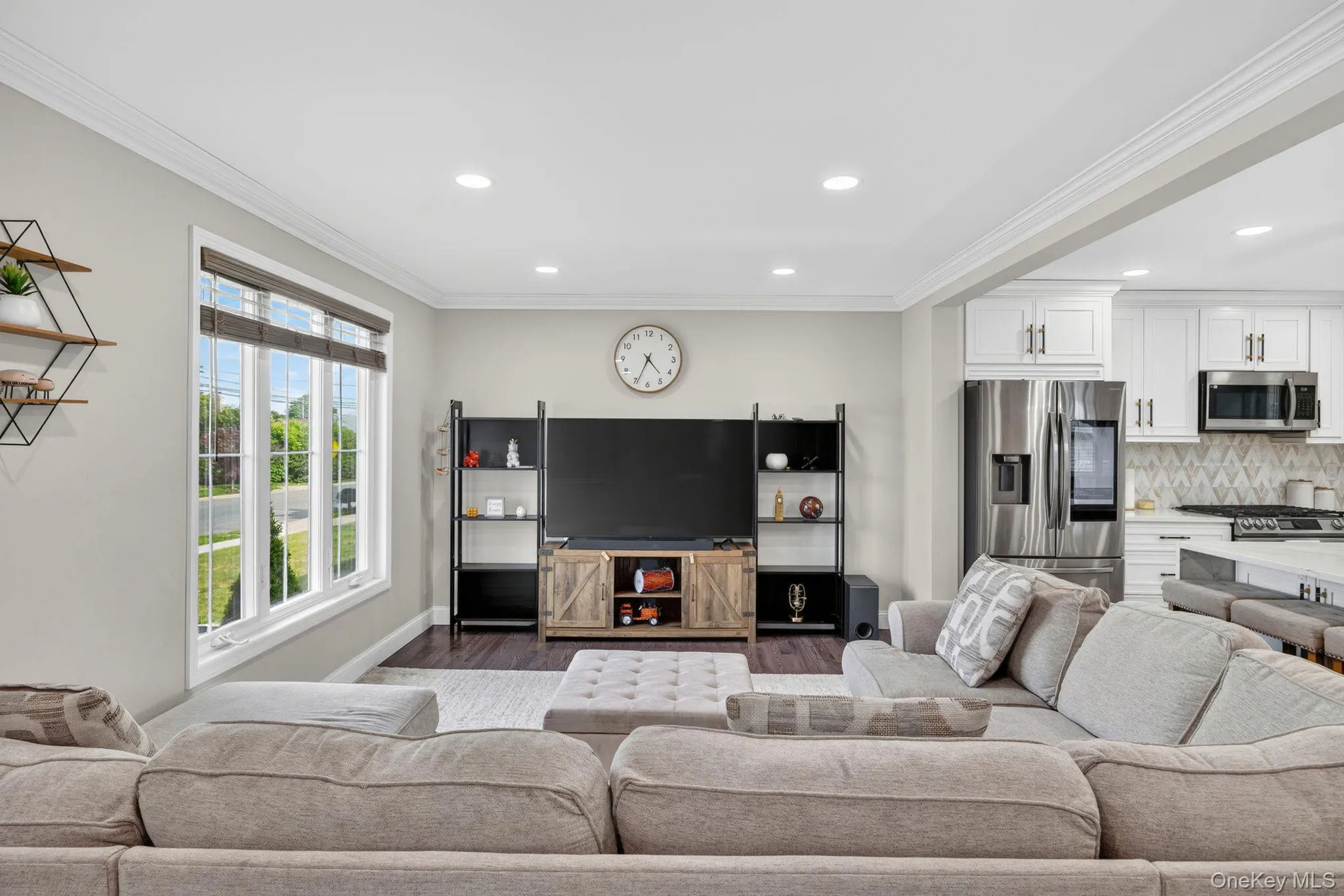99 Kuhl Avenue, Oyster Bay, NY, 4 Bedrooms Bedrooms, 8 Rooms Rooms,4 BathroomsBathrooms,Residential,For Rent,Kuhl,0,1009307 99 Kuhl Avenue, Oyster Bay, NY, 4 Bedrooms Bedrooms, 8 Rooms Rooms,4 BathroomsBathrooms,Residential,For Rent,Kuhl,0,1009307