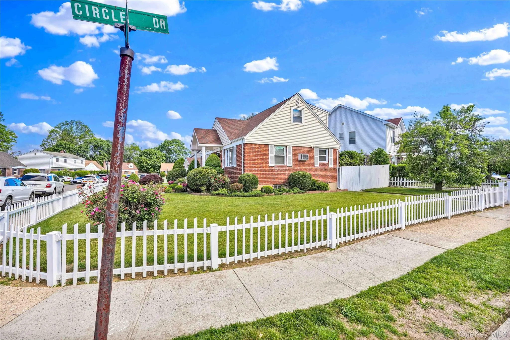 3 Ash Court, Hempstead, NY, 4 Bedrooms Bedrooms, 9 Rooms Rooms,2 BathroomsBathrooms,Residential,For Rent,Ash,0,1009313 3 Ash Court, Hempstead, NY, 4 Bedrooms Bedrooms, 9 Rooms Rooms,2 BathroomsBathrooms,Residential,For Rent,Ash,0,1009313