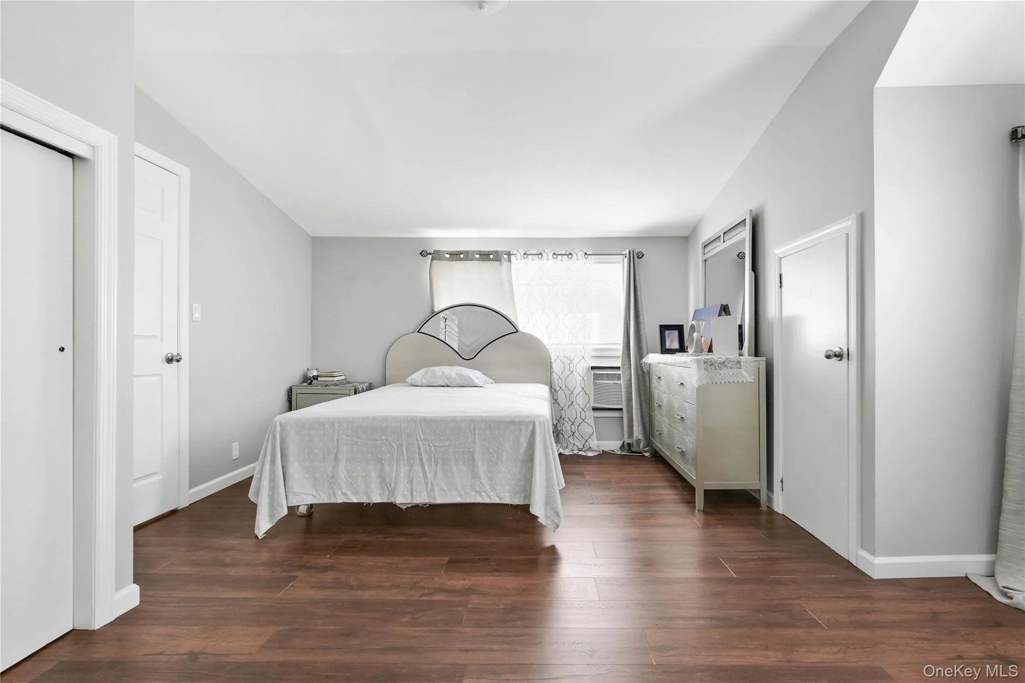 3 Ash Court, Hempstead, NY, 4 Bedrooms Bedrooms, 9 Rooms Rooms,2 BathroomsBathrooms,Residential,For Rent,Ash,0,1009313 3 Ash Court, Hempstead, NY, 4 Bedrooms Bedrooms, 9 Rooms Rooms,2 BathroomsBathrooms,Residential,For Rent,Ash,0,1009313