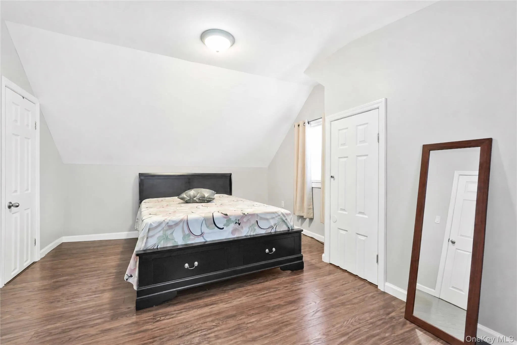 3 Ash Court, Hempstead, NY, 4 Bedrooms Bedrooms, 9 Rooms Rooms,2 BathroomsBathrooms,Residential,For Rent,Ash,0,1009313 3 Ash Court, Hempstead, NY, 4 Bedrooms Bedrooms, 9 Rooms Rooms,2 BathroomsBathrooms,Residential,For Rent,Ash,0,1009313