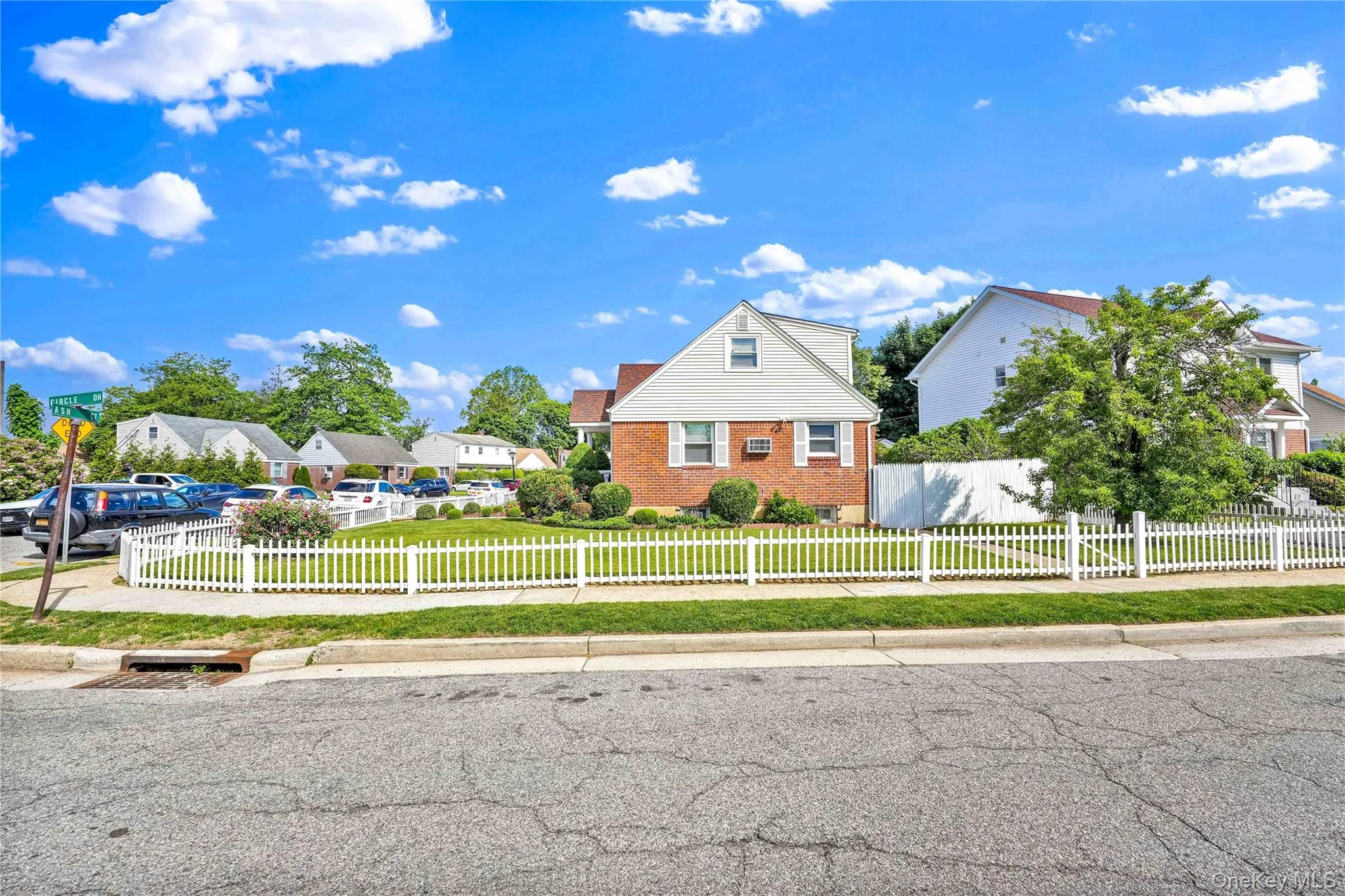 3 Ash Court, Hempstead, NY, 4 Bedrooms Bedrooms, 9 Rooms Rooms,2 BathroomsBathrooms,Residential,For Rent,Ash,0,1009313 3 Ash Court, Hempstead, NY, 4 Bedrooms Bedrooms, 9 Rooms Rooms,2 BathroomsBathrooms,Residential,For Rent,Ash,0,1009313