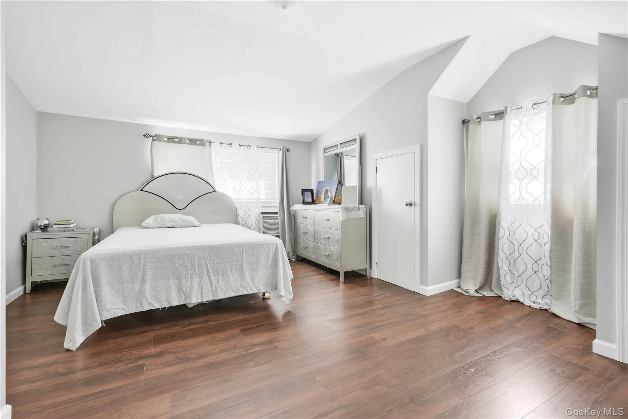 3 Ash Court, Hempstead, NY, 4 Bedrooms Bedrooms, 9 Rooms Rooms,2 BathroomsBathrooms,Residential,For Rent,Ash,0,1009313 3 Ash Court, Hempstead, NY, 4 Bedrooms Bedrooms, 9 Rooms Rooms,2 BathroomsBathrooms,Residential,For Rent,Ash,0,1009313