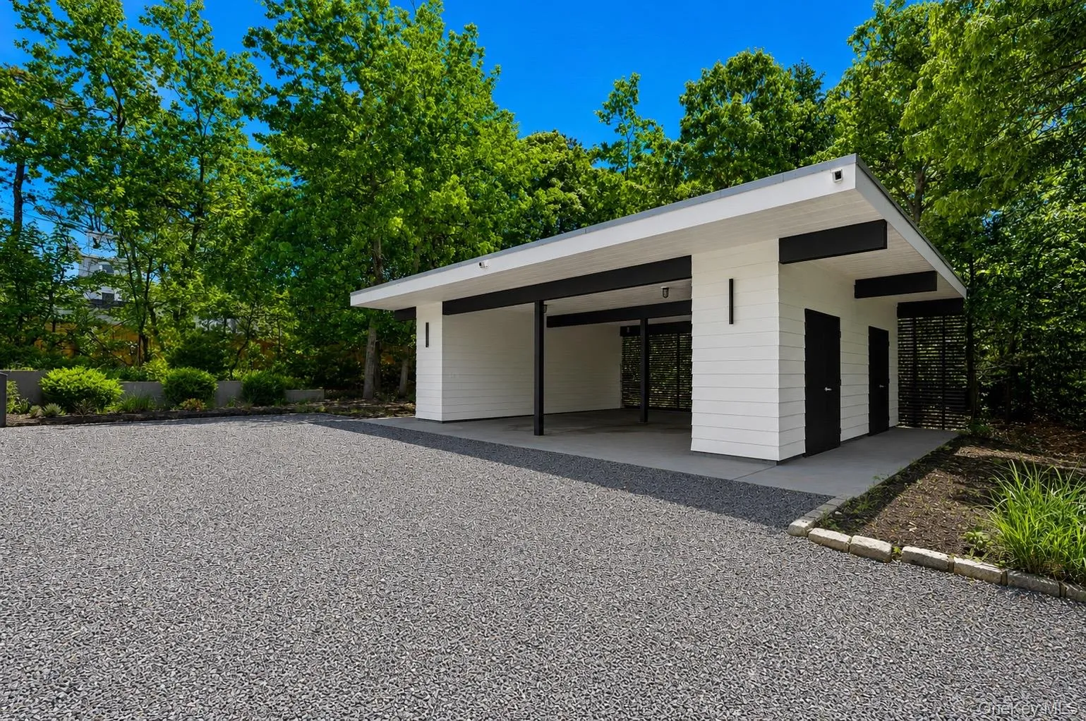 8 Old North Highway, Southampton, NY, 3 Bedrooms Bedrooms, 10 Rooms Rooms,2 BathroomsBathrooms,Residential Lease,For Rent,Old North,0,1009316 8 Old North Highway, Southampton, NY, 3 Bedrooms Bedrooms, 10 Rooms Rooms,2 BathroomsBathrooms,Residential Lease,For Rent,Old North,0,1009316
