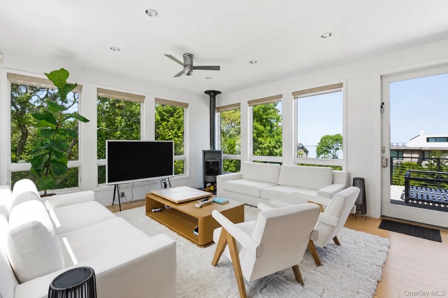 8 Old North Highway, Southampton, NY, 3 Bedrooms Bedrooms, 10 Rooms Rooms,2 BathroomsBathrooms,Residential Lease,For Rent,Old North,0,1009316 8 Old North Highway, Southampton, NY, 3 Bedrooms Bedrooms, 10 Rooms Rooms,2 BathroomsBathrooms,Residential Lease,For Rent,Old North,0,1009316