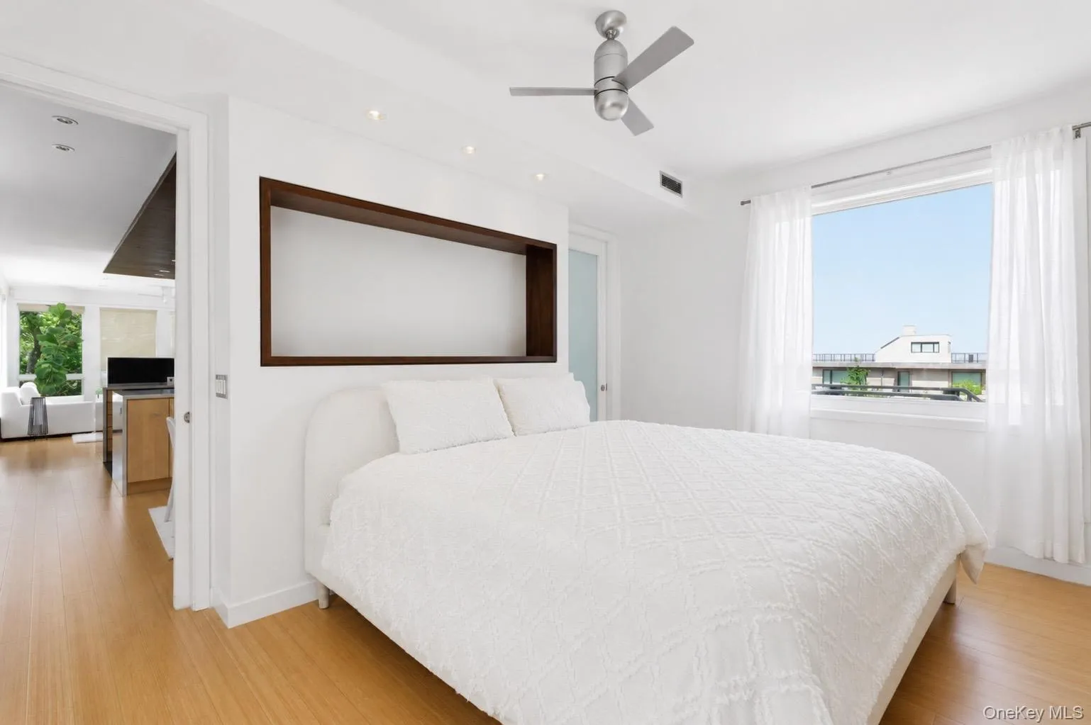 8 Old North Highway, Southampton, NY, 3 Bedrooms Bedrooms, 10 Rooms Rooms,2 BathroomsBathrooms,Residential Lease,For Rent,Old North,0,1009316 8 Old North Highway, Southampton, NY, 3 Bedrooms Bedrooms, 10 Rooms Rooms,2 BathroomsBathrooms,Residential Lease,For Rent,Old North,0,1009316