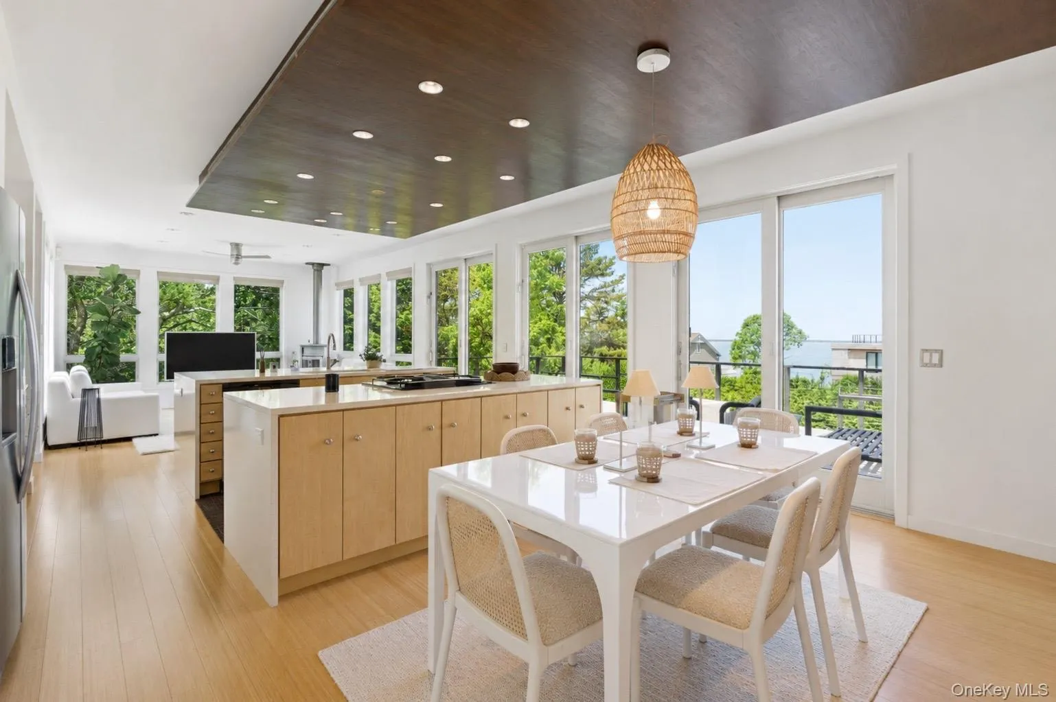 8 Old North Highway, Southampton, NY, 3 Bedrooms Bedrooms, 10 Rooms Rooms,2 BathroomsBathrooms,Residential Lease,For Rent,Old North,0,1009316 8 Old North Highway, Southampton, NY, 3 Bedrooms Bedrooms, 10 Rooms Rooms,2 BathroomsBathrooms,Residential Lease,For Rent,Old North,0,1009316