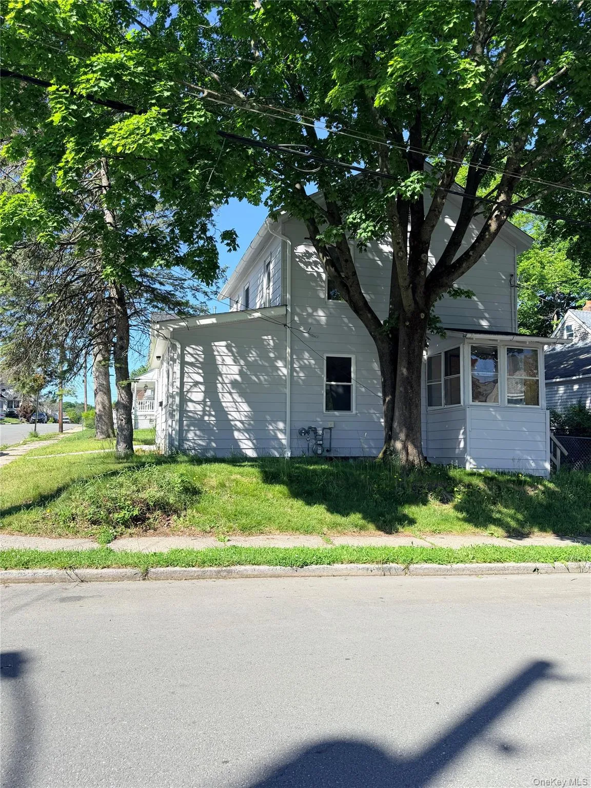 1 Chestnut Street, Middletown, NY, 3 Bedrooms Bedrooms, 5 Rooms Rooms,1 BathroomBathrooms,Residential,For Rent,Chestnut,0,1009319 1 Chestnut Street, Middletown, NY, 3 Bedrooms Bedrooms, 5 Rooms Rooms,1 BathroomBathrooms,Residential,For Rent,Chestnut,0,1009319
