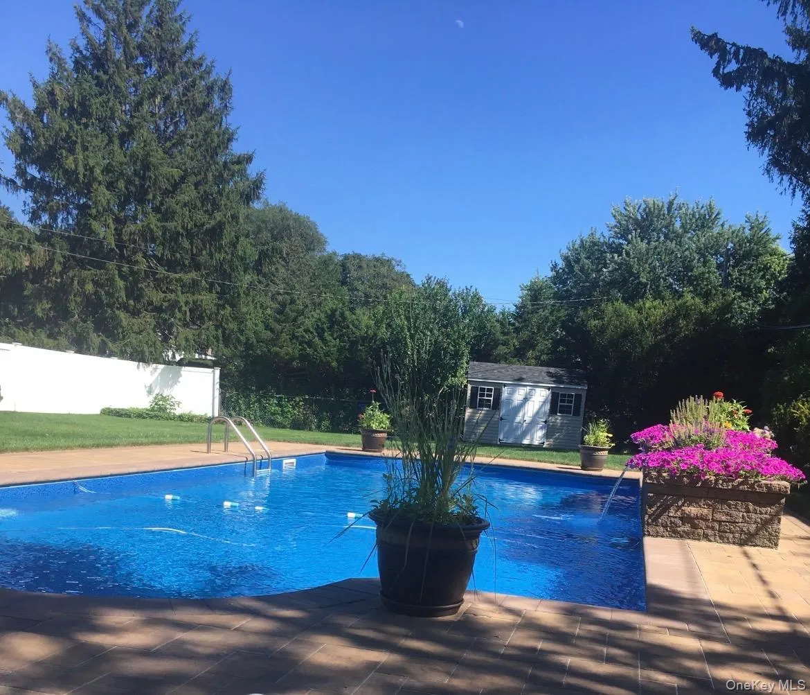 11 Darien Place, Huntington, NY, 3 Bedrooms Bedrooms, 7 Rooms Rooms,3 BathroomsBathrooms,Residential,For Rent,Darien,0,1009322 11 Darien Place, Huntington, NY, 3 Bedrooms Bedrooms, 7 Rooms Rooms,3 BathroomsBathrooms,Residential,For Rent,Darien,0,1009322