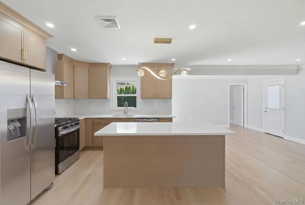2934 Kinloch Road, Hempstead, NY, 4 Bedrooms Bedrooms, 7 Rooms Rooms,2 BathroomsBathrooms,Residential,For Rent,Kinloch,0,1009324 2934 Kinloch Road, Hempstead, NY, 4 Bedrooms Bedrooms, 7 Rooms Rooms,2 BathroomsBathrooms,Residential,For Rent,Kinloch,0,1009324
