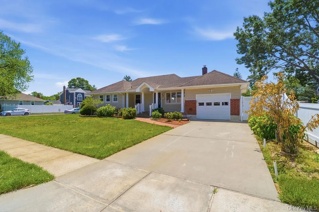 2934 Kinloch Road, Hempstead, NY, 4 Bedrooms Bedrooms, 7 Rooms Rooms,2 BathroomsBathrooms,Residential,For Rent,Kinloch,0,1009324 2934 Kinloch Road, Hempstead, NY, 4 Bedrooms Bedrooms, 7 Rooms Rooms,2 BathroomsBathrooms,Residential,For Rent,Kinloch,0,1009324
