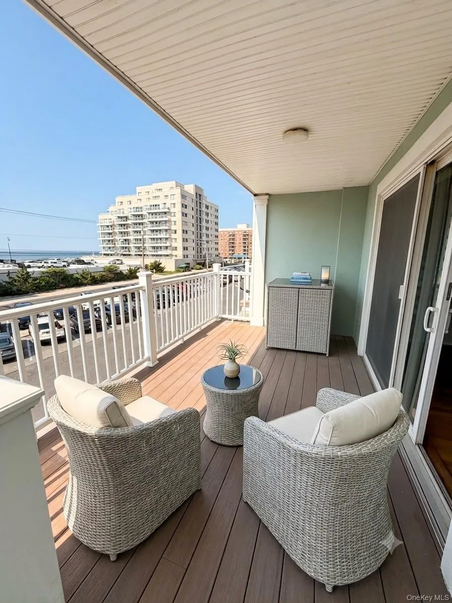133 Broadway, Long Beach, NY, 3 Bedrooms Bedrooms, 6 Rooms Rooms,2 BathroomsBathrooms,Residential Lease,For Rent,Broadway,0,1009325 133 Broadway, Long Beach, NY, 3 Bedrooms Bedrooms, 6 Rooms Rooms,2 BathroomsBathrooms,Residential Lease,For Rent,Broadway,0,1009325