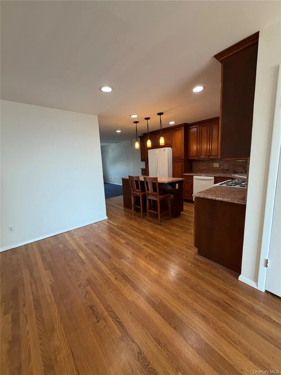 133 Broadway, Long Beach, NY, 3 Bedrooms Bedrooms, 6 Rooms Rooms,2 BathroomsBathrooms,Residential Lease,For Rent,Broadway,0,1009325 133 Broadway, Long Beach, NY, 3 Bedrooms Bedrooms, 6 Rooms Rooms,2 BathroomsBathrooms,Residential Lease,For Rent,Broadway,0,1009325