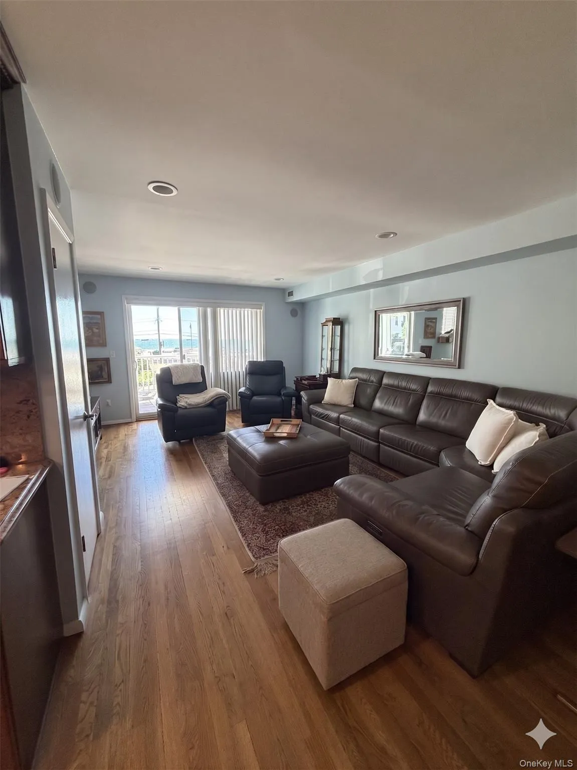 133 Broadway, Long Beach, NY, 3 Bedrooms Bedrooms, 6 Rooms Rooms,2 BathroomsBathrooms,Residential Lease,For Rent,Broadway,0,1009325 133 Broadway, Long Beach, NY, 3 Bedrooms Bedrooms, 6 Rooms Rooms,2 BathroomsBathrooms,Residential Lease,For Rent,Broadway,0,1009325